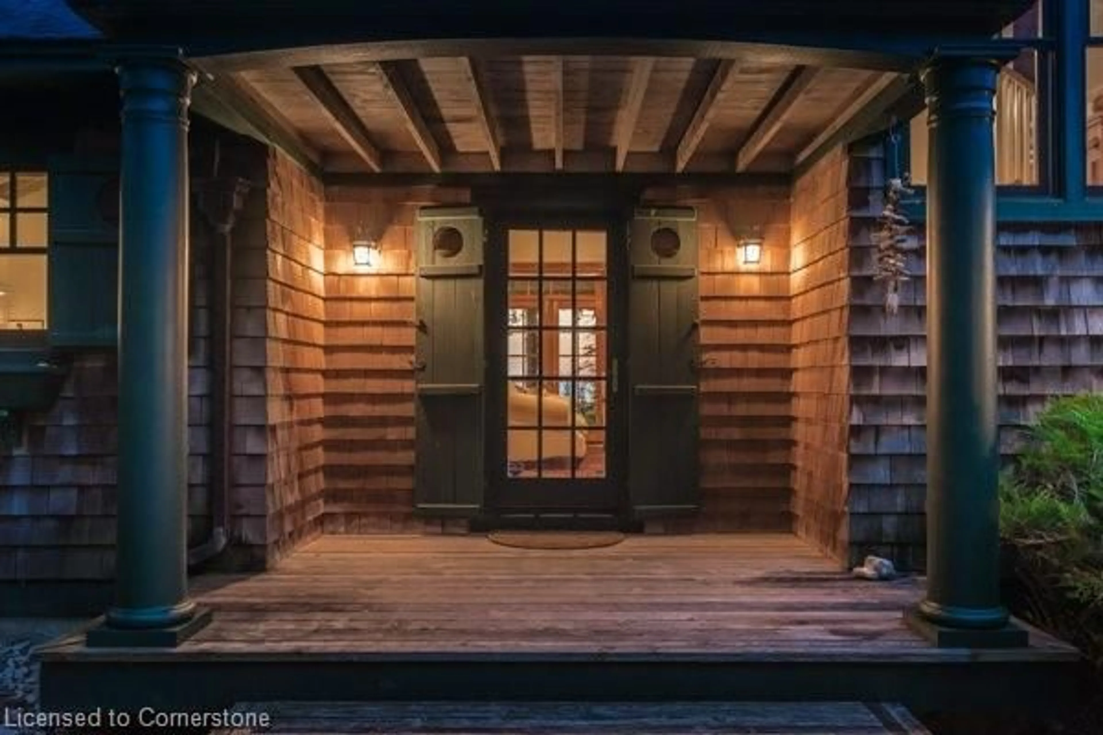 Indoor entryway for 226 Shore Rd, Southampton Ontario N0H 2L0