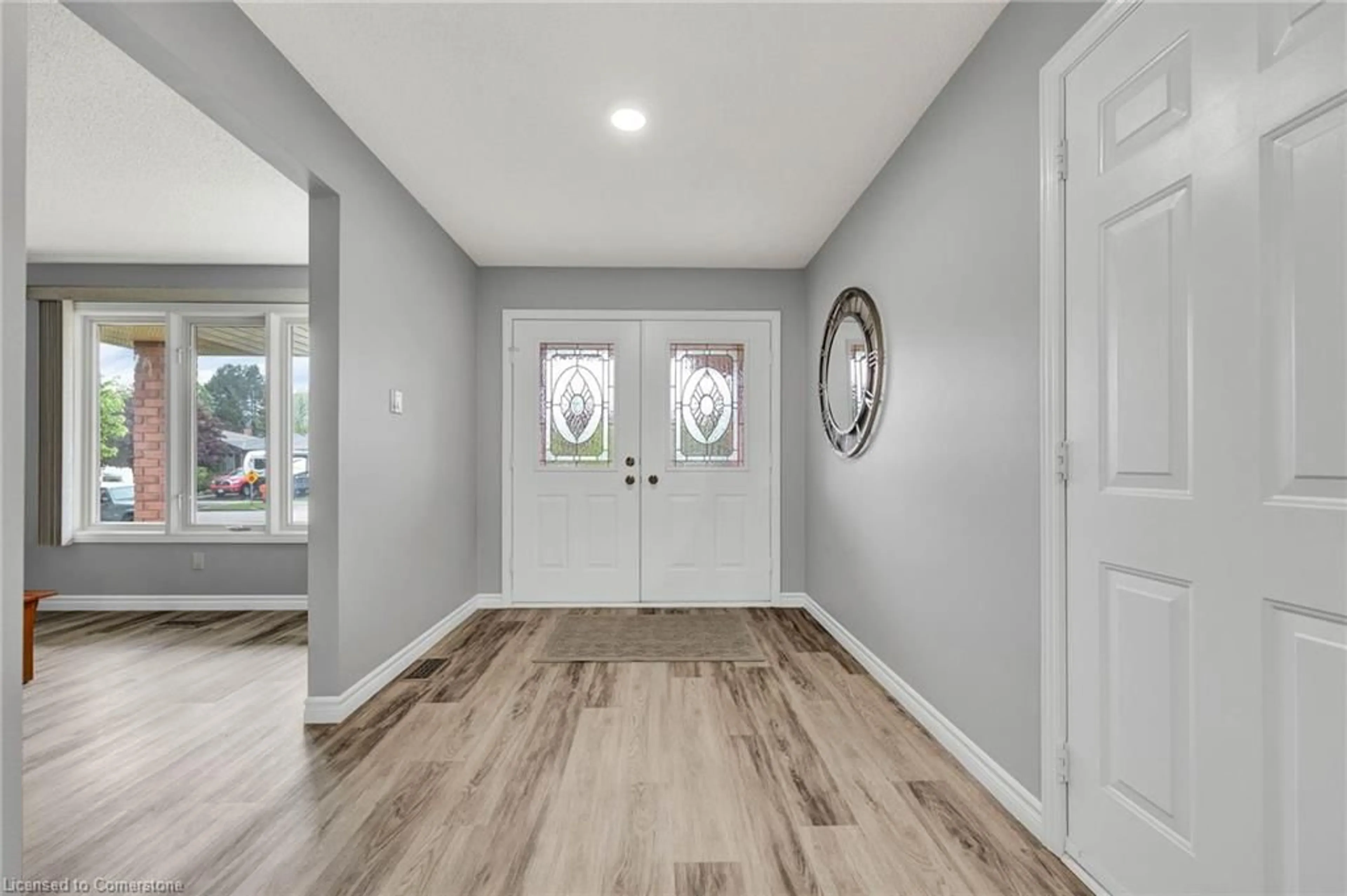 Indoor entryway for 483 Northlake Dr, Waterloo Ontario N2V 2A4