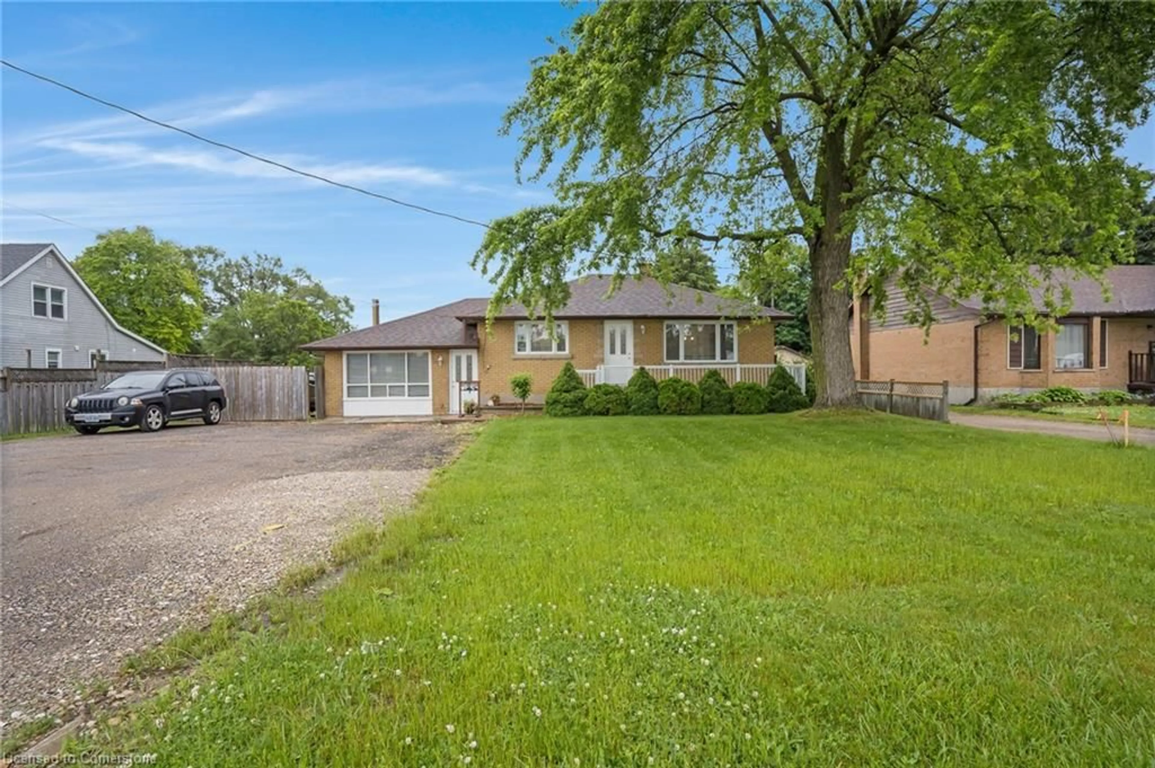 A pic from outside/outdoor area/front of a property/back of a property/a pic from drone, street for 7011 Wellington Road 124, Guelph/Eramosa Ontario N1H 6J4