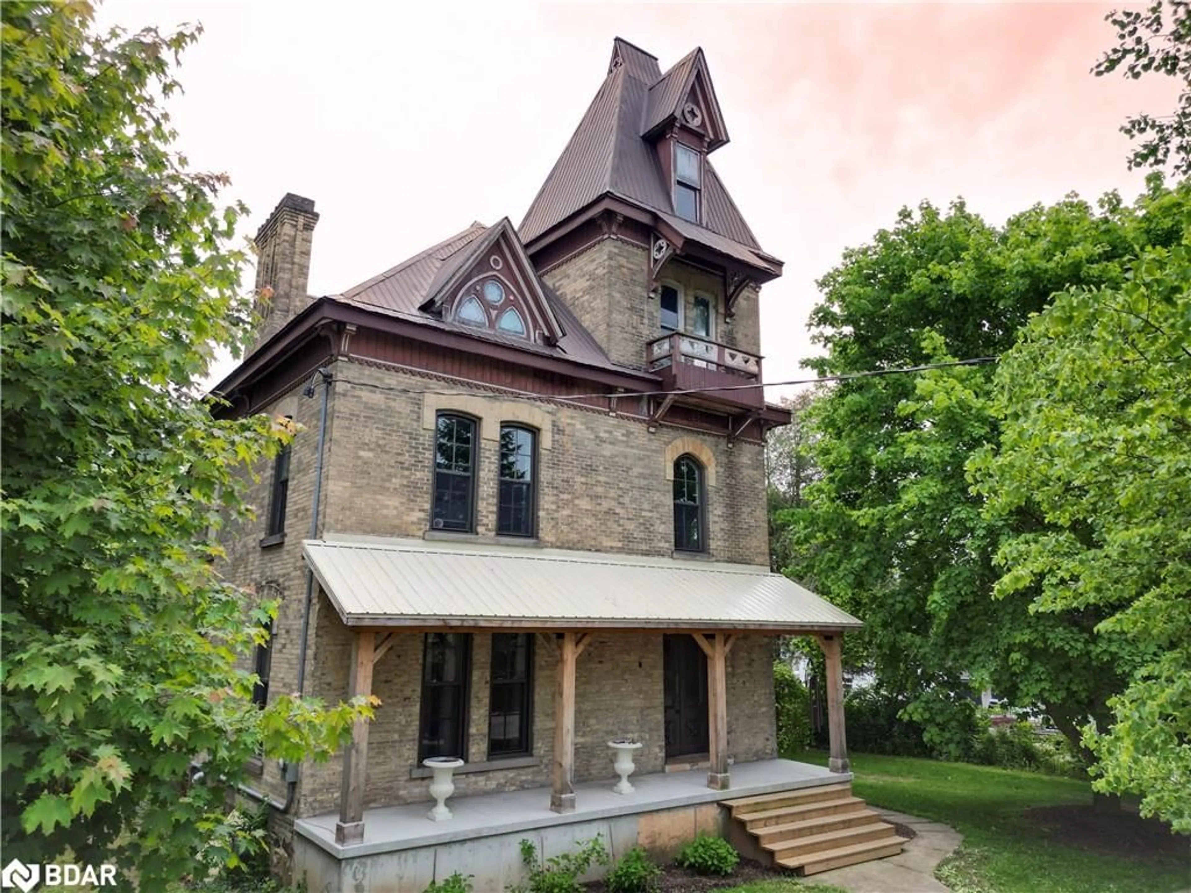 Home with brick exterior material, building for 150 Wellington St, Mount Forest Ontario N0G 2L2
