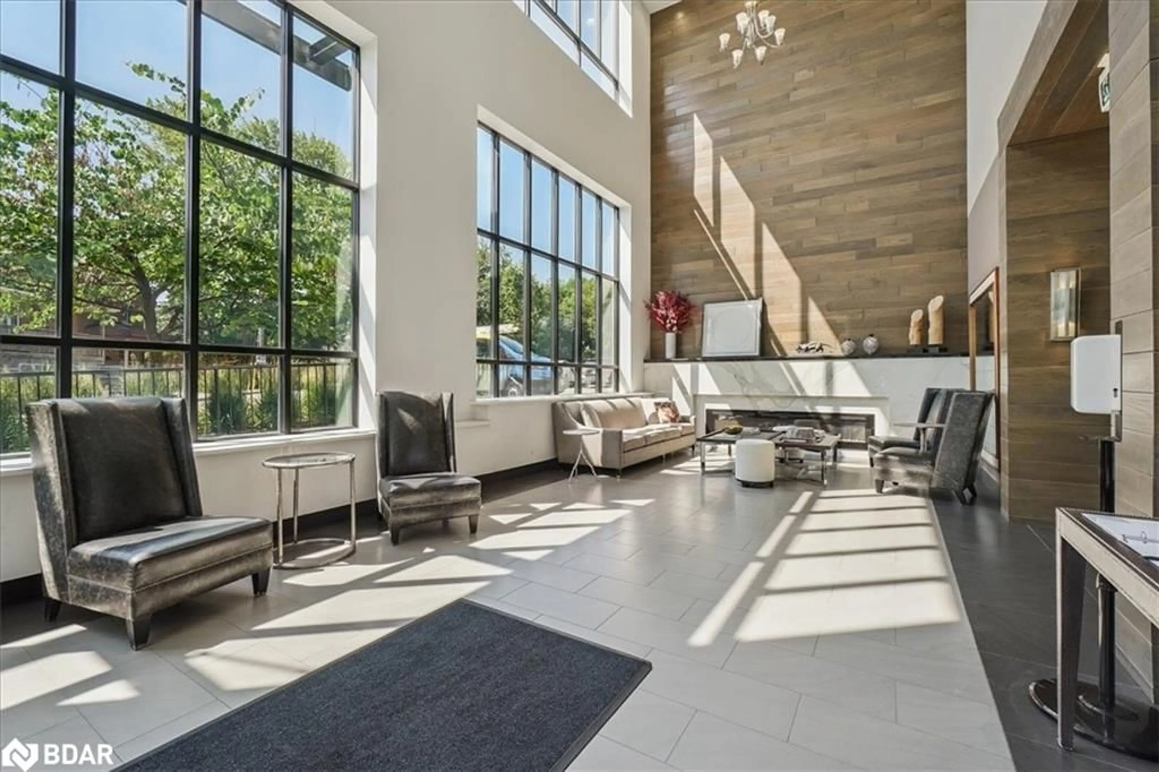 Lobby for 150 Wellington St #405, Guelph Ontario N1H 3R2