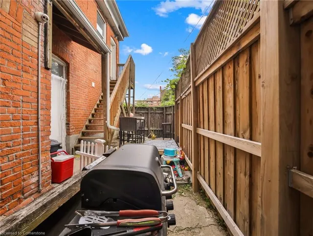 Additional image 10 of 214 Mary St
