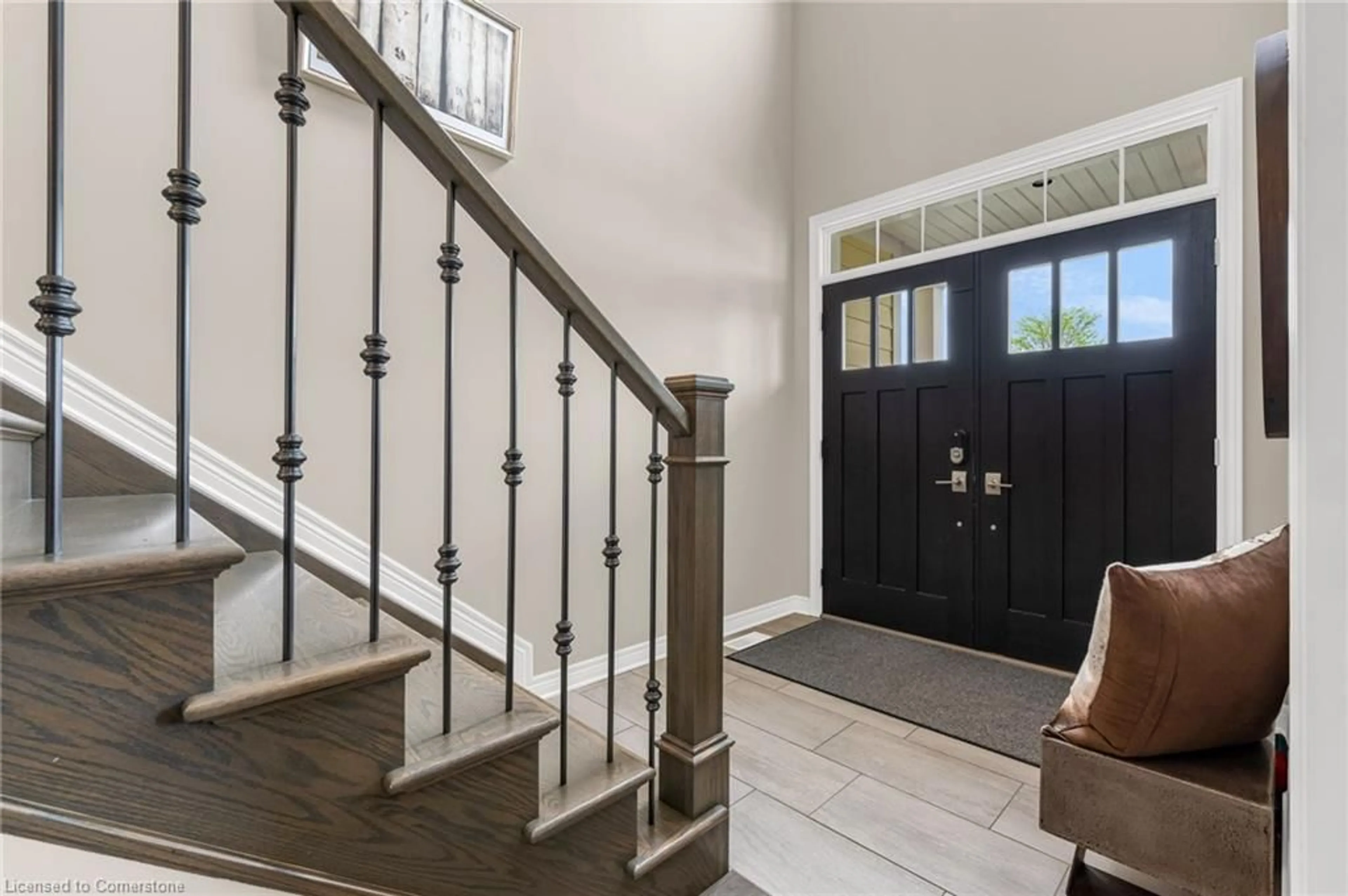 Indoor entryway for 471 Gaiser Rd, Welland Ontario L3C 0B9