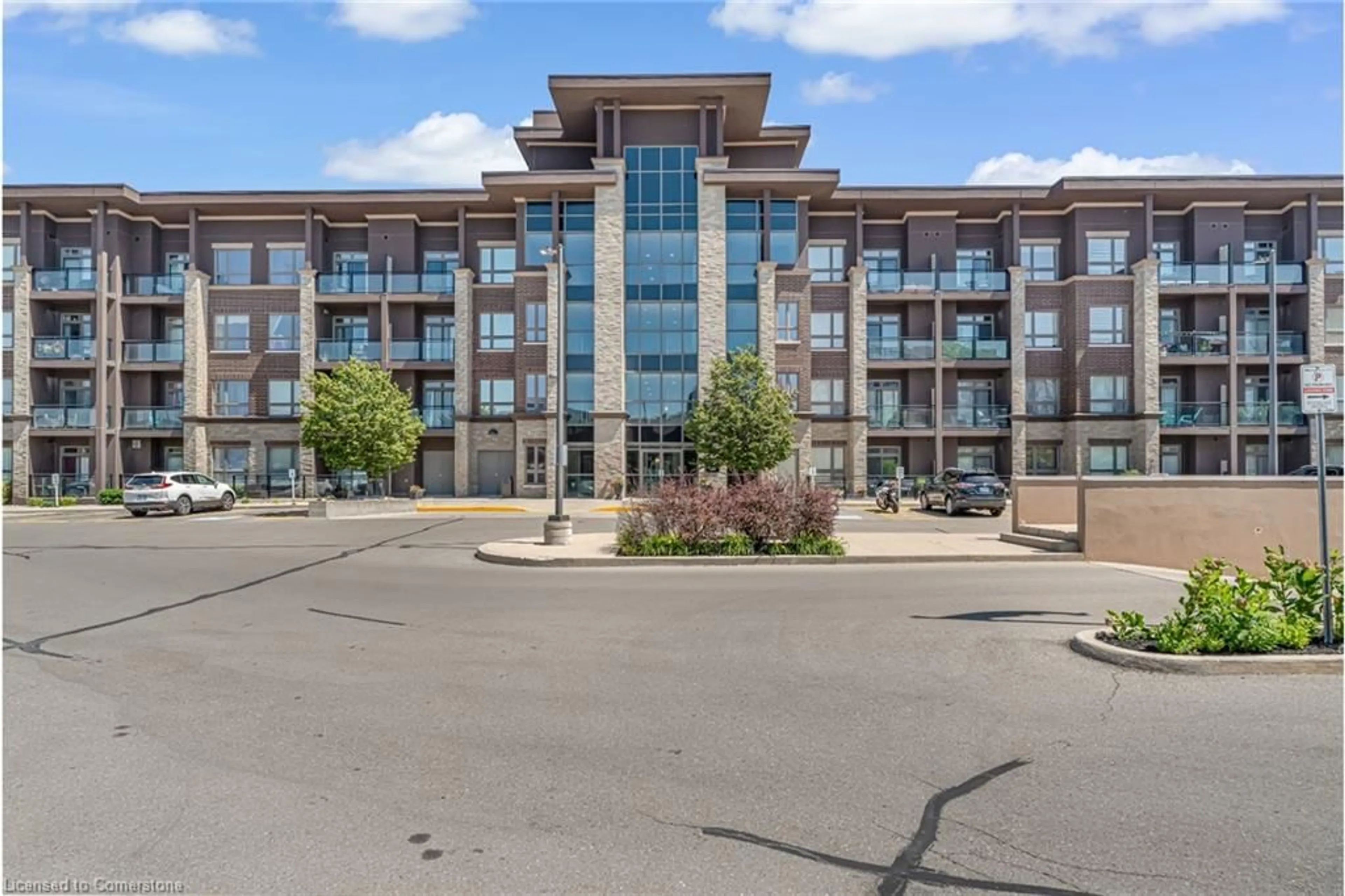Indoor foyer for 5010 Corporate Dr #413, Burlington Ontario L7L 0H6