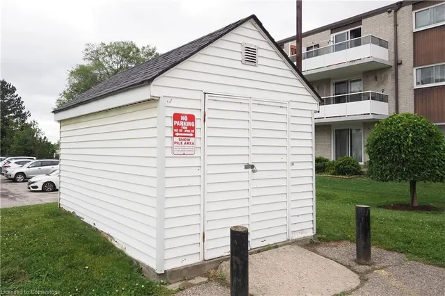 Additional image 38 of 6 Walton Ave Unit 206