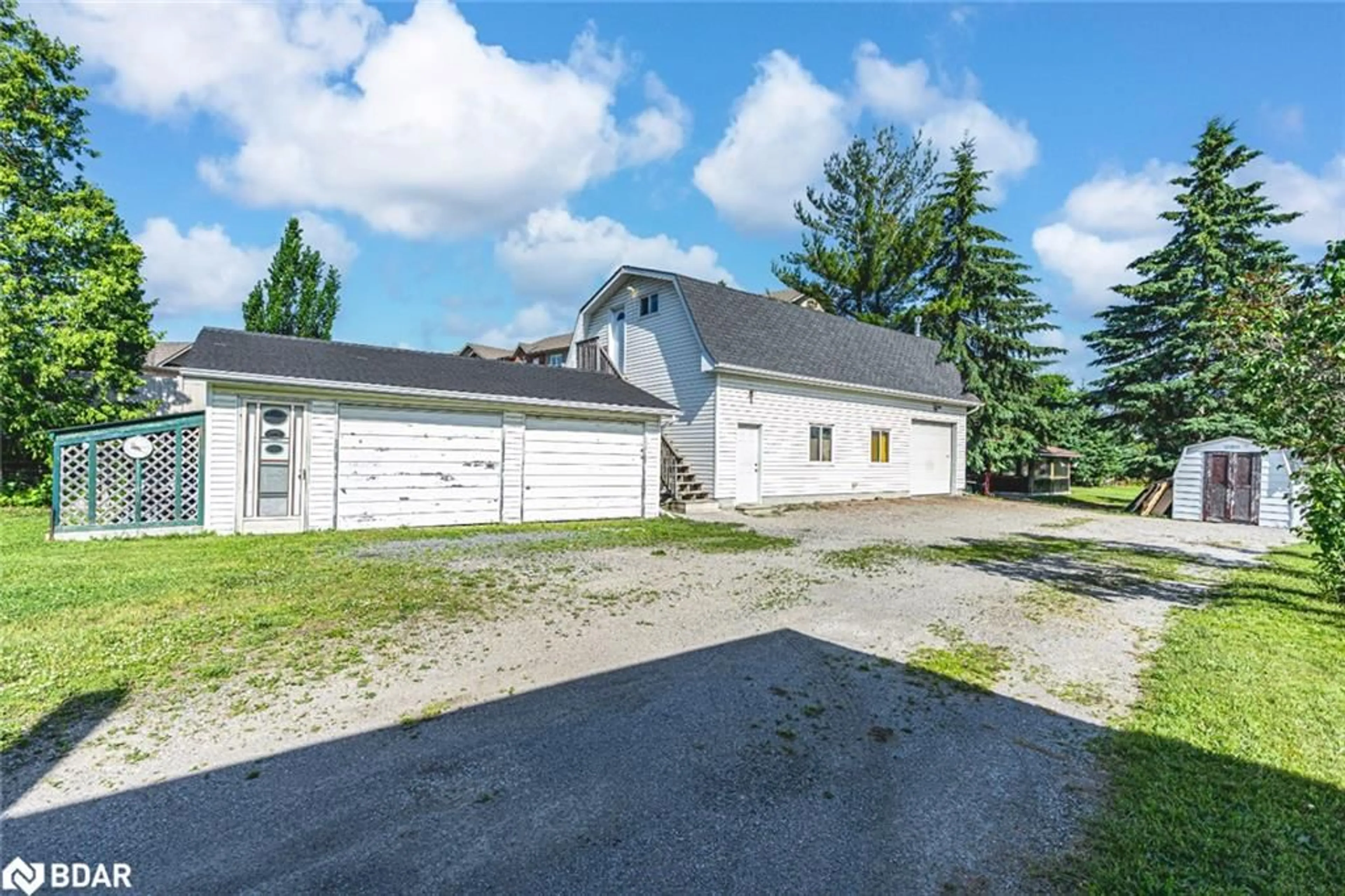 A pic from outside/outdoor area/front of a property/back of a property/a pic from drone, unknown for 223 Phillips St, Barrie Ontario L4N 3V2