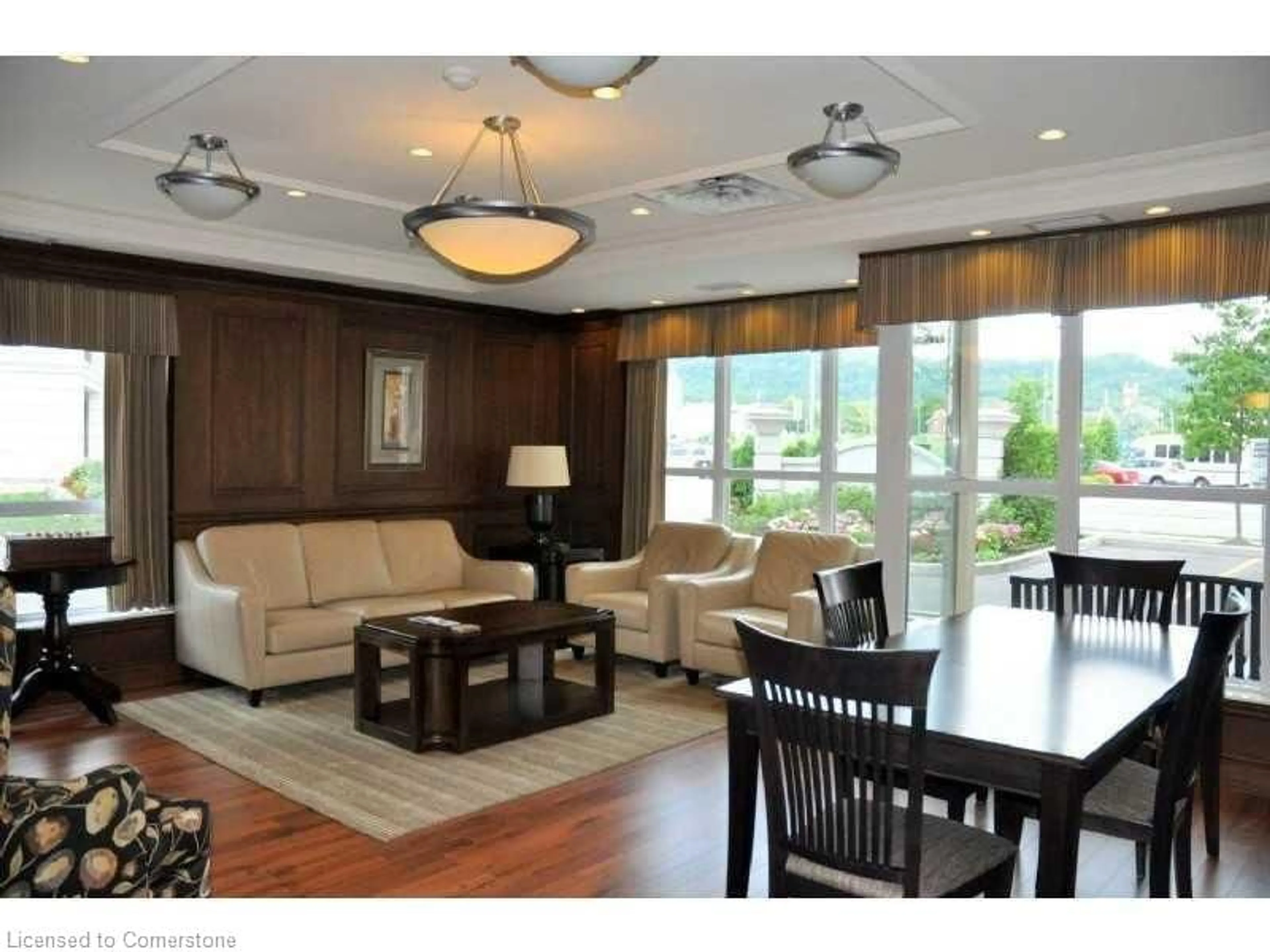 Dining room, wood/laminate floor for 1000 Creekside Dr #407, Dundas Ontario L9H 7S6