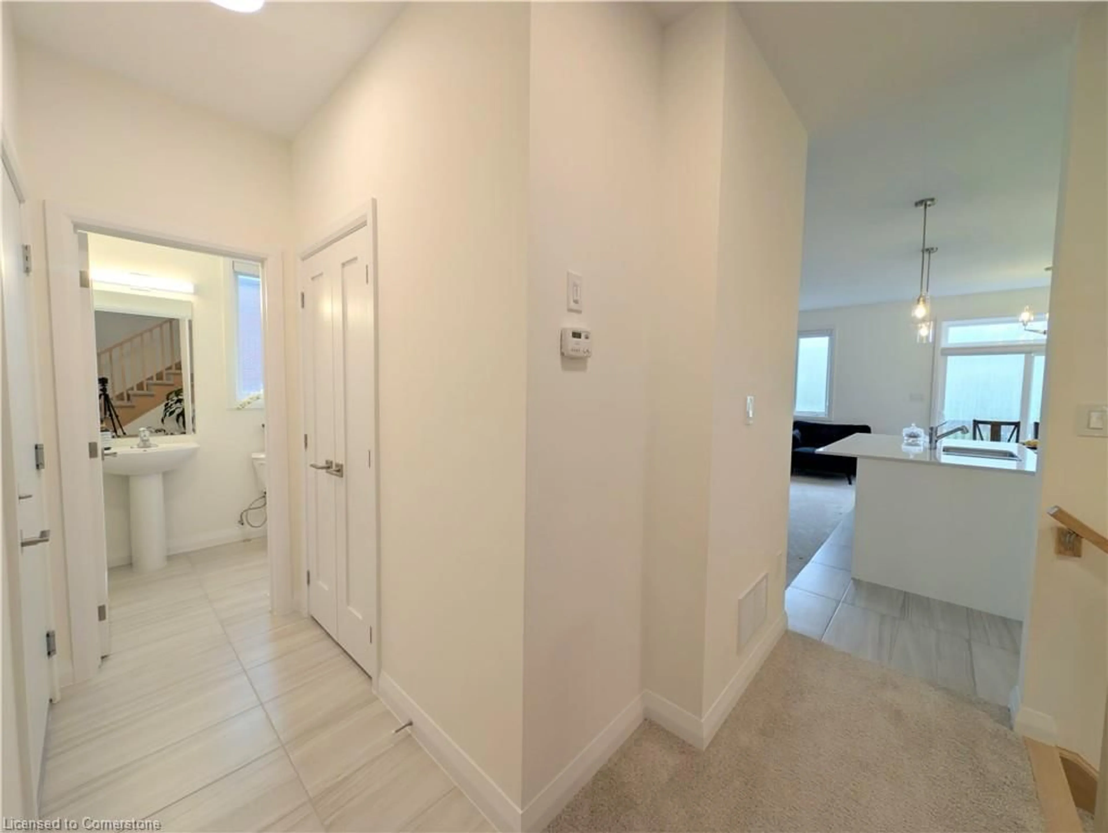 Unknown for 231 Alessio Dr, Hamilton Ontario L9B 0E9