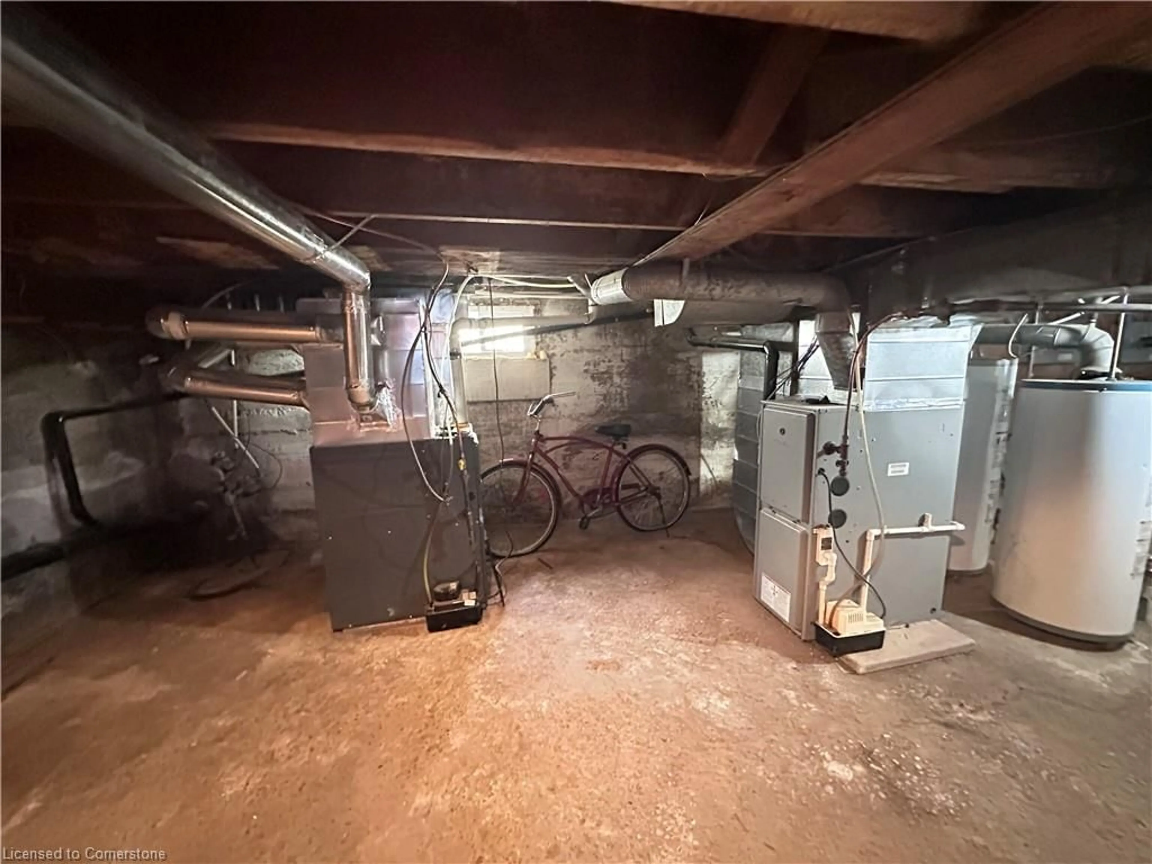 A pic of a room for 203 Grove St, Simcoe Ontario N3Y 1K5