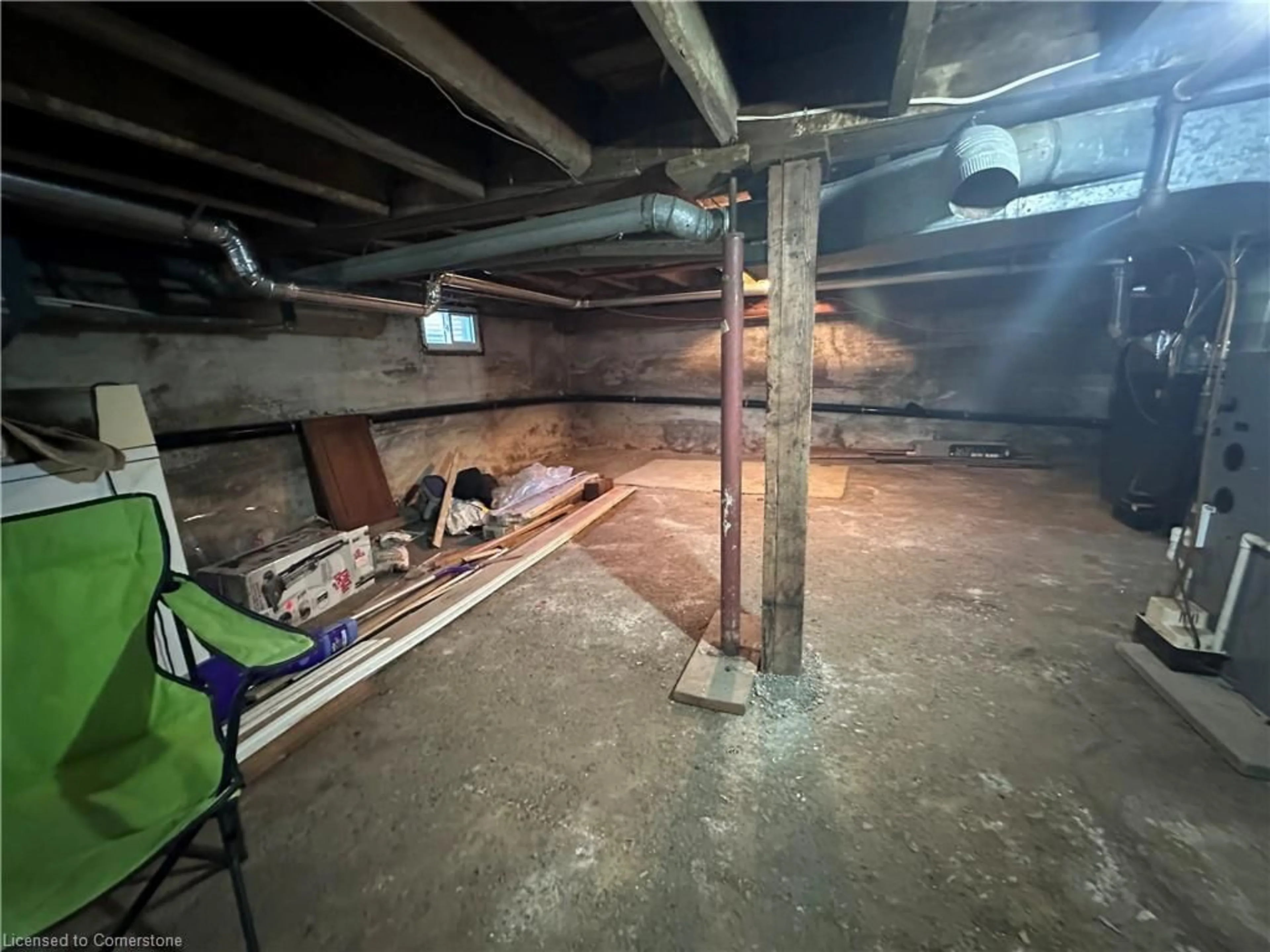 A pic of a room for 203 Grove St, Simcoe Ontario N3Y 1K5