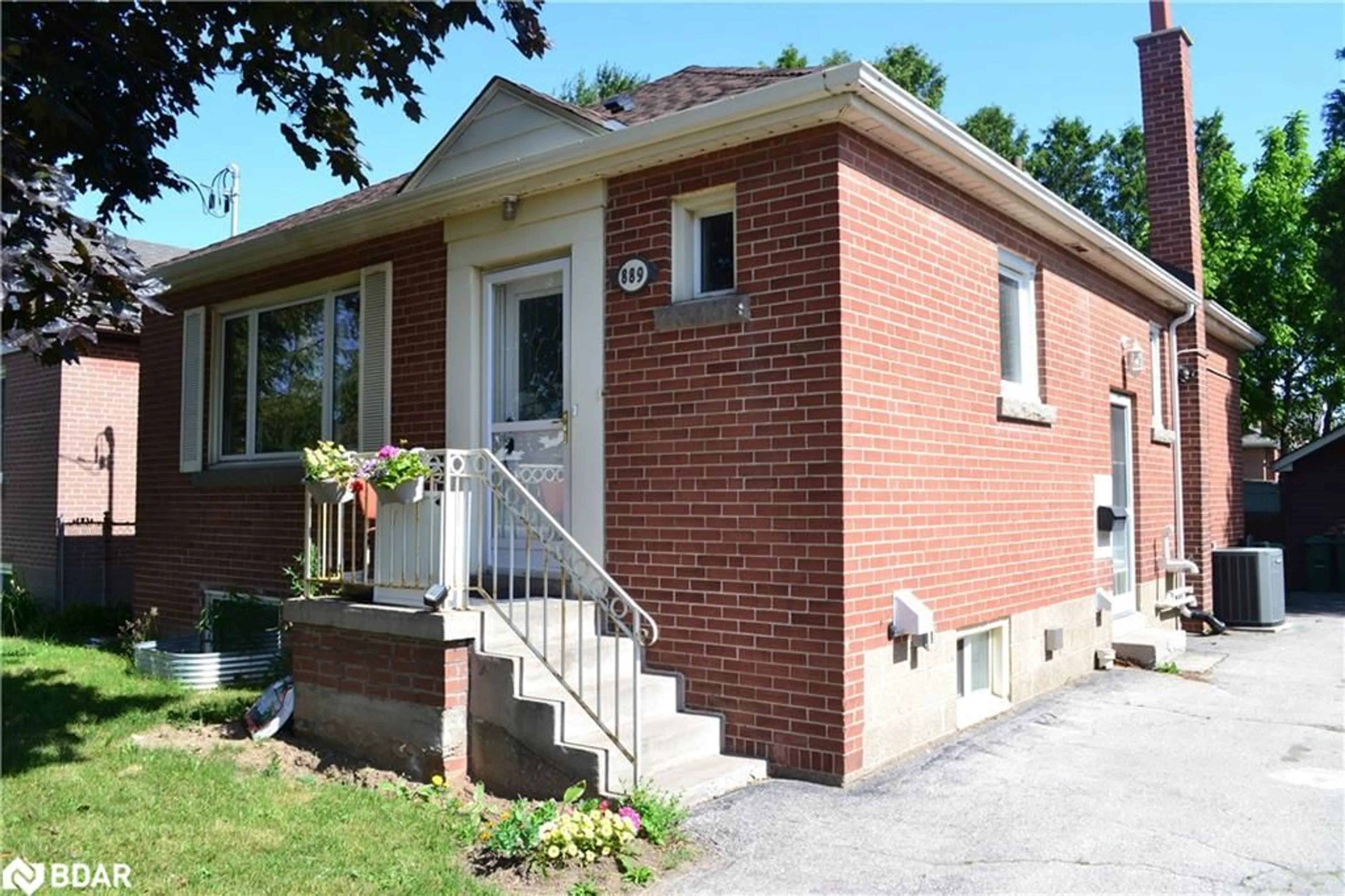 Home with brick exterior material, street for 889 Fennell Ave, Hamilton Ontario L8V 1W5
