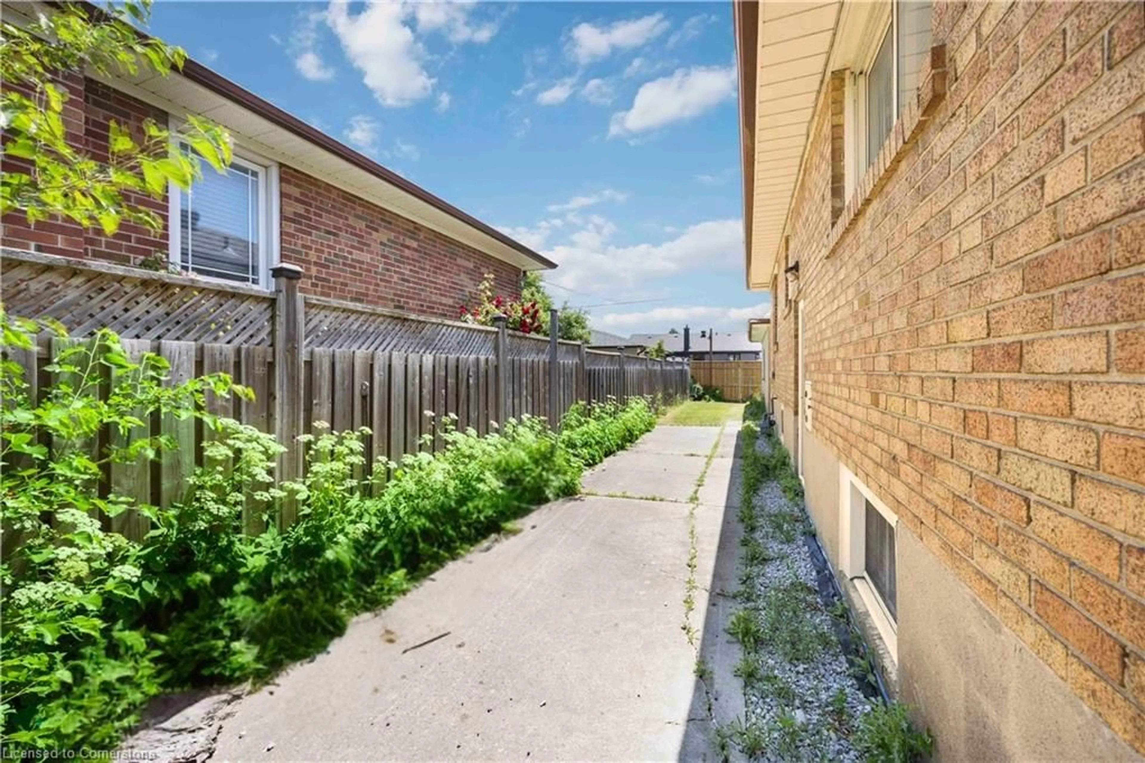 Patio, street for 1291 Gordon St #216, Guelph Ontario N1L 0M5