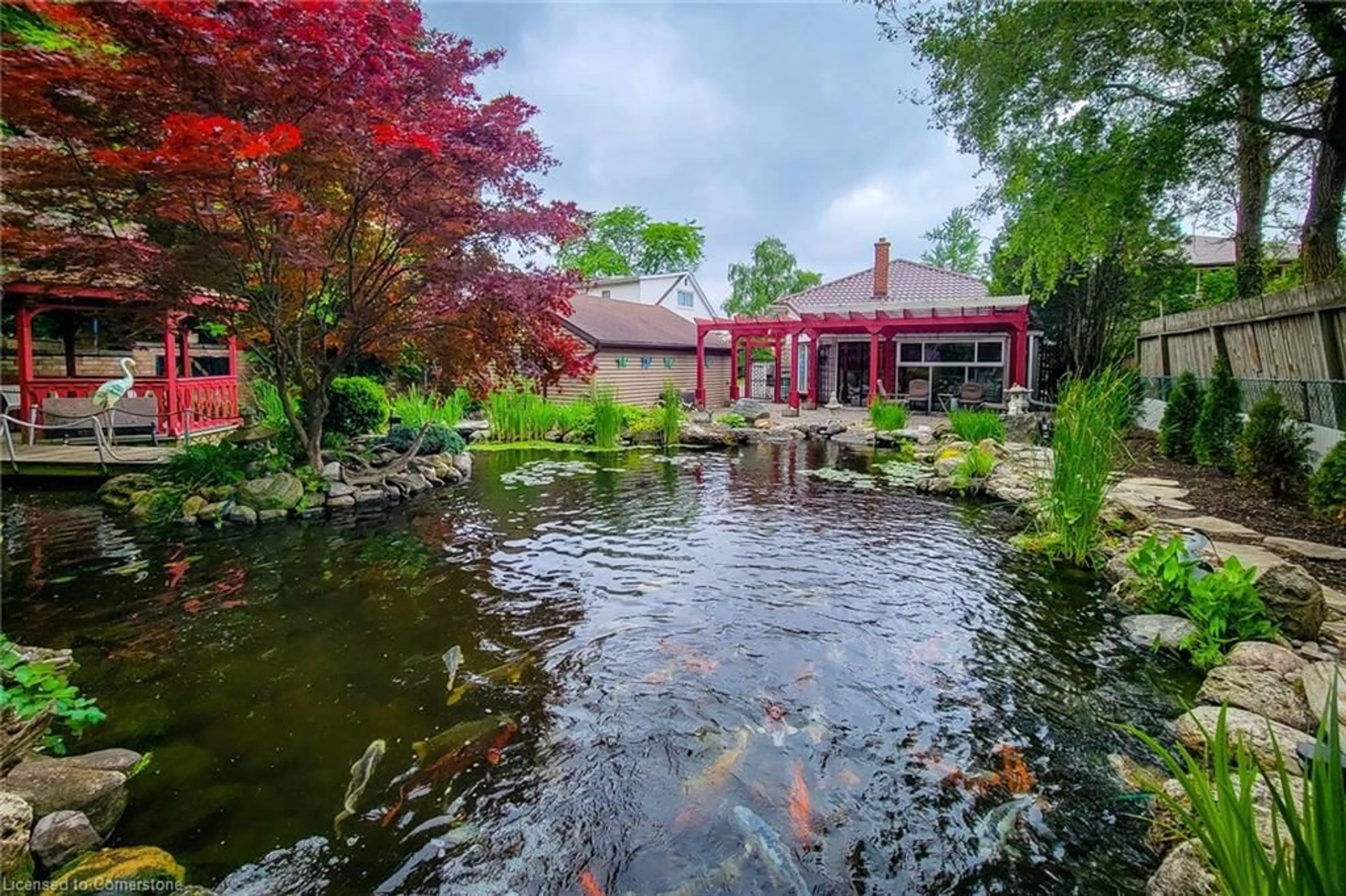 Patio, water/lake/river/ocean view for 63 Hardale Cres, Hamilton Ontario L8T 1X9