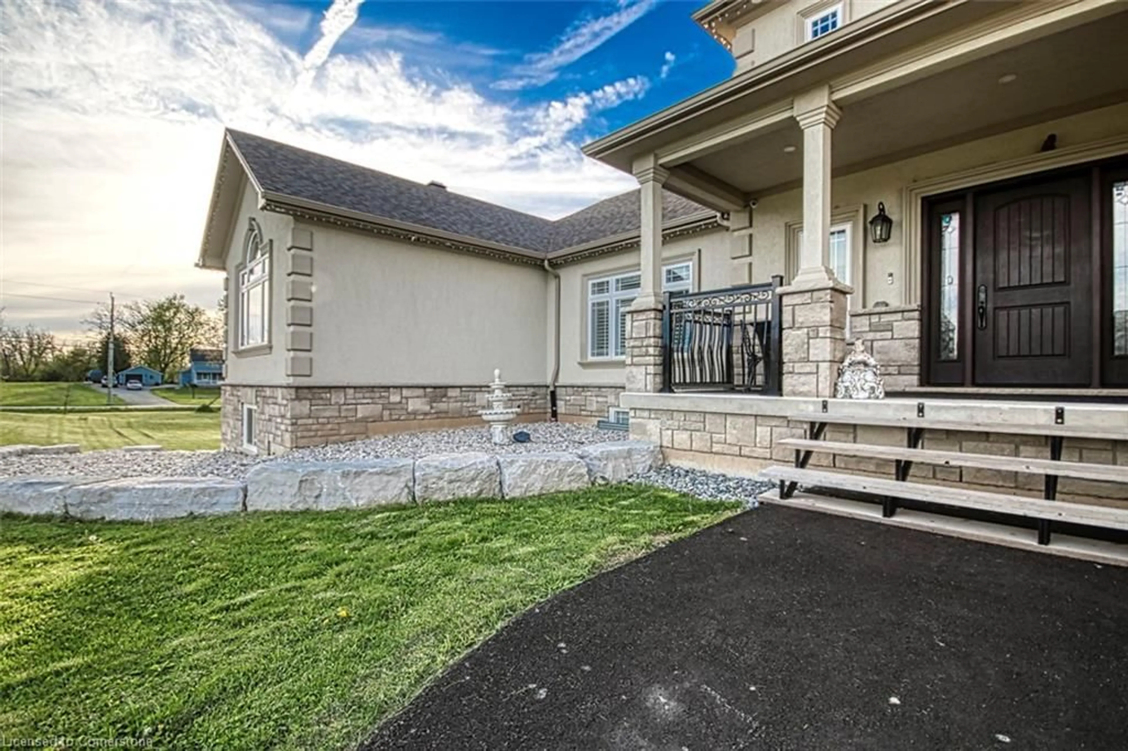 Unknown for 5499 Attema Cres, St. Anns Ontario L0R 1Y0