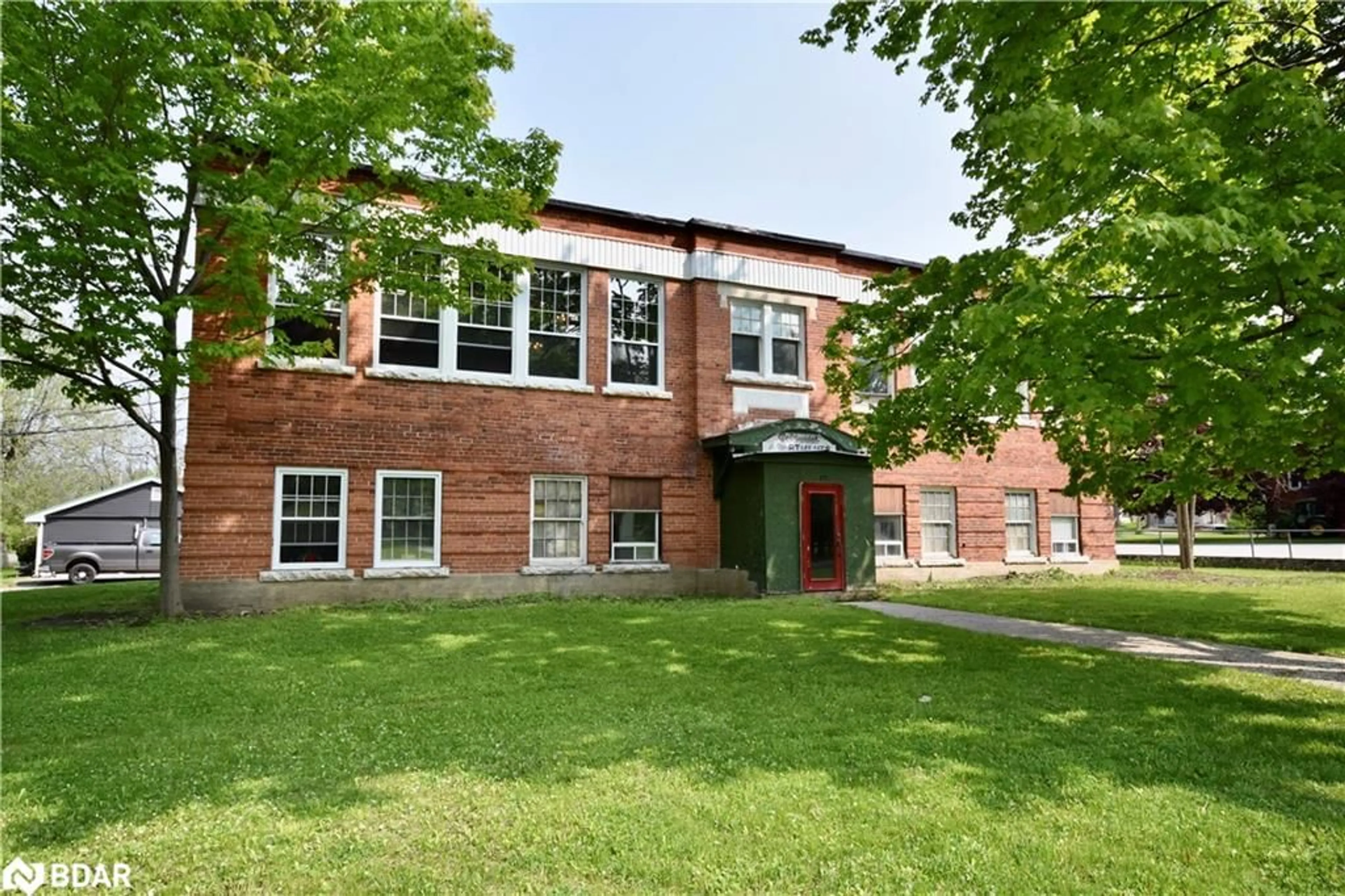 Unknown for 12 Harriet St, Coldwater Ontario L0K 1E0