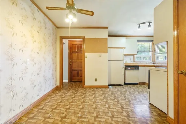 Additional image 16 of 402 East 37th St