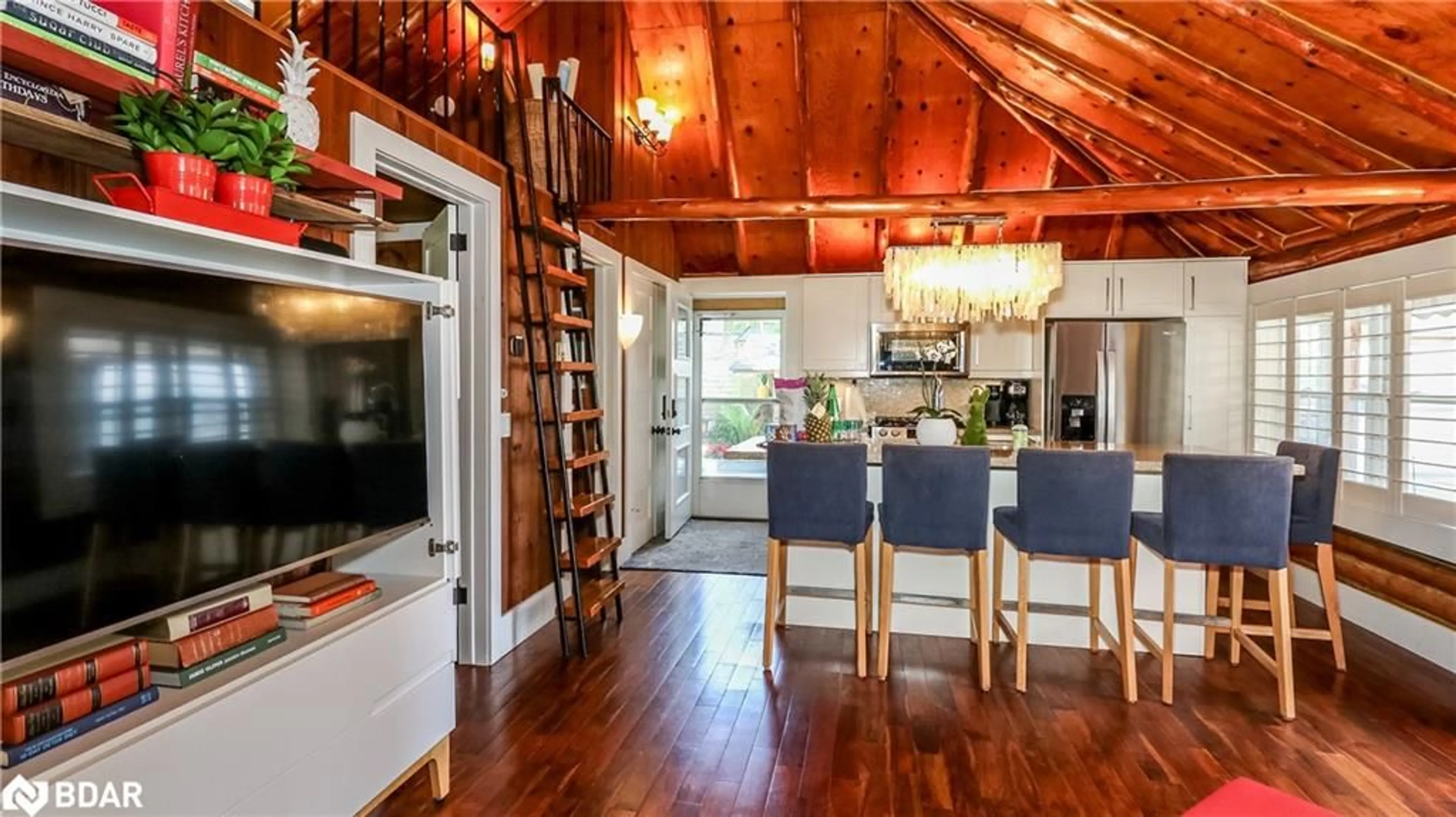 Open concept kitchen, wood/laminate floor for 3756 Glenrest Dr, Ramara Ontario L0K 1B0
