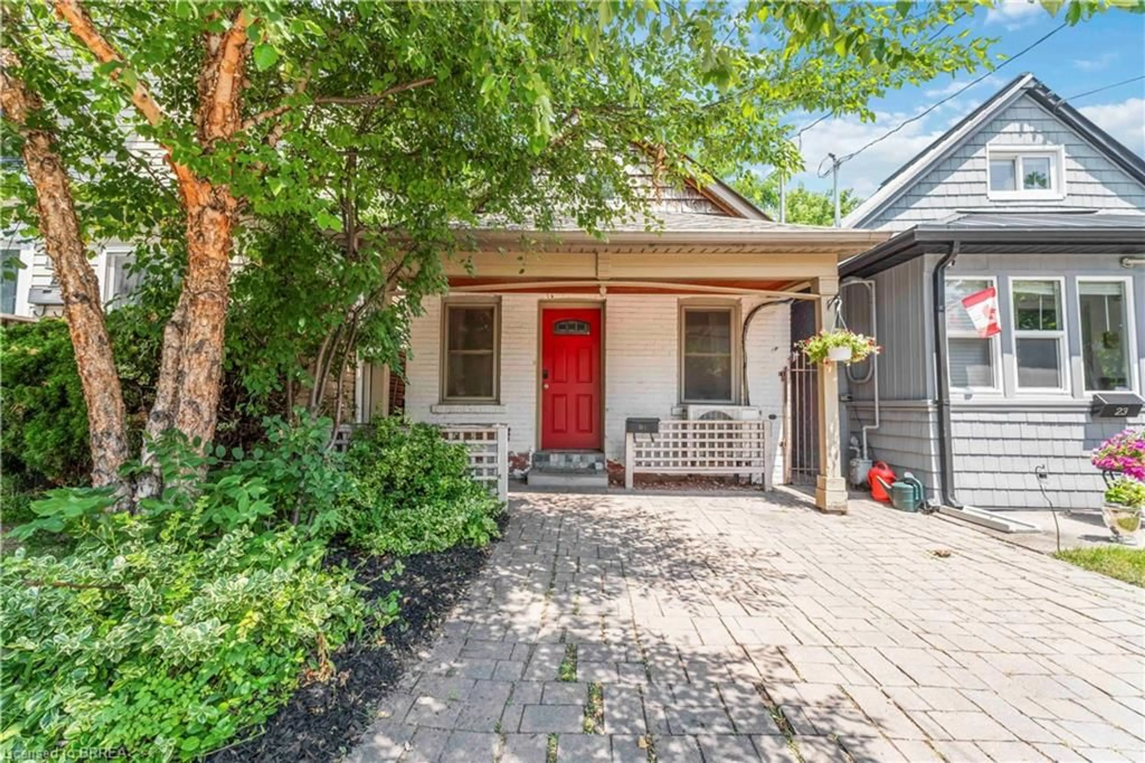 Home with brick exterior material, street for 21 1/2 Albany Ave, Hamilton Ontario L8H 2H3