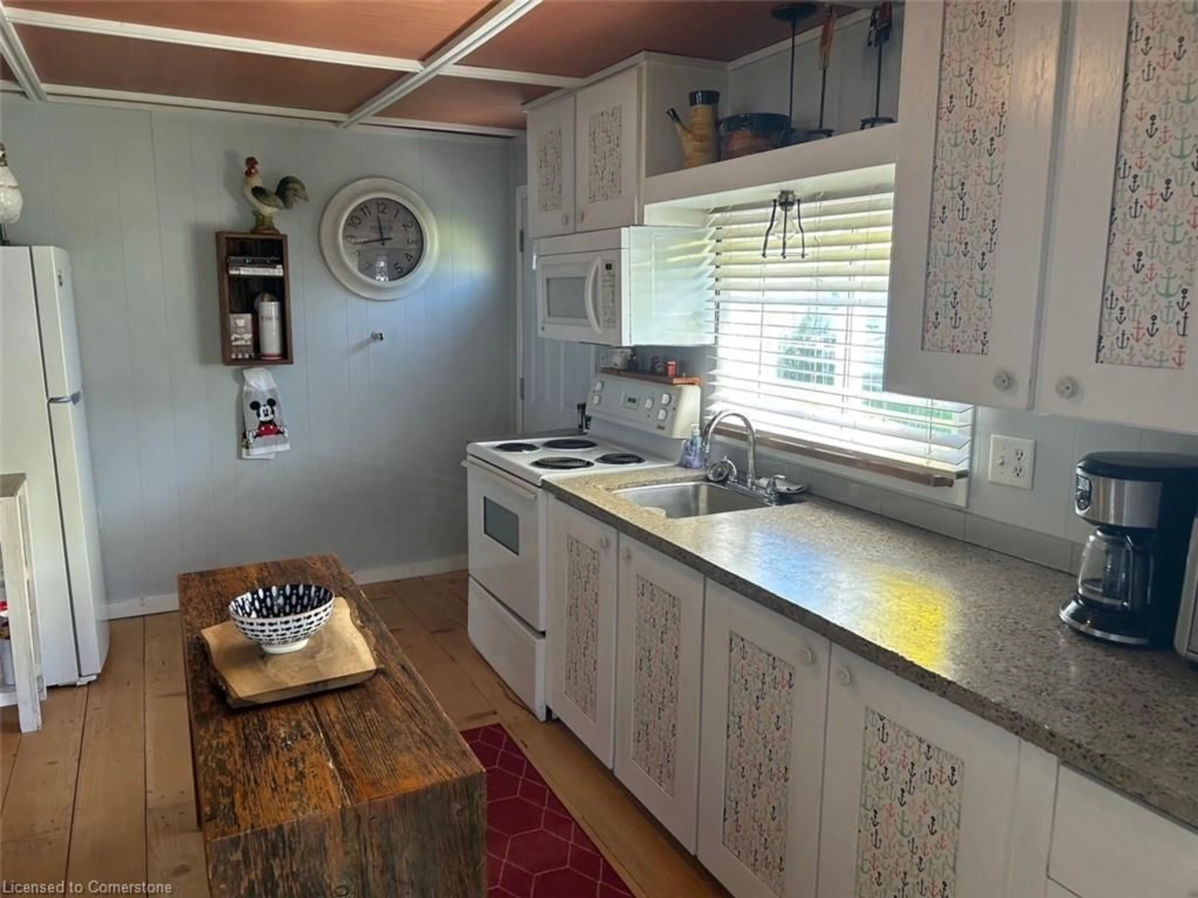 Standard kitchen, unknown for 49 Heather Lane, Selkirk Ontario N0A 1P0