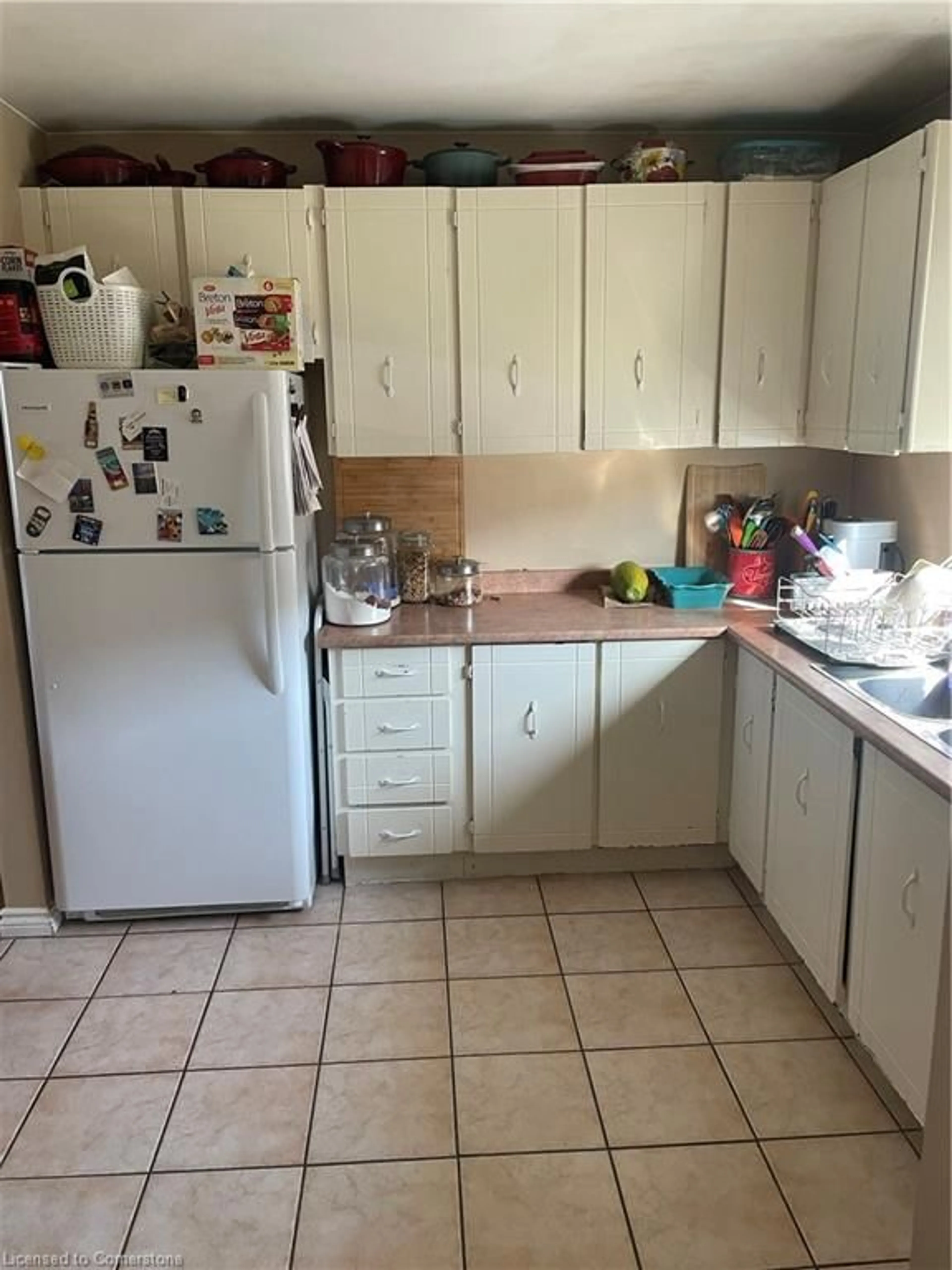 Standard kitchen, unknown for 10 Angus Rd #35, Hamilton Ontario L8K 6K3