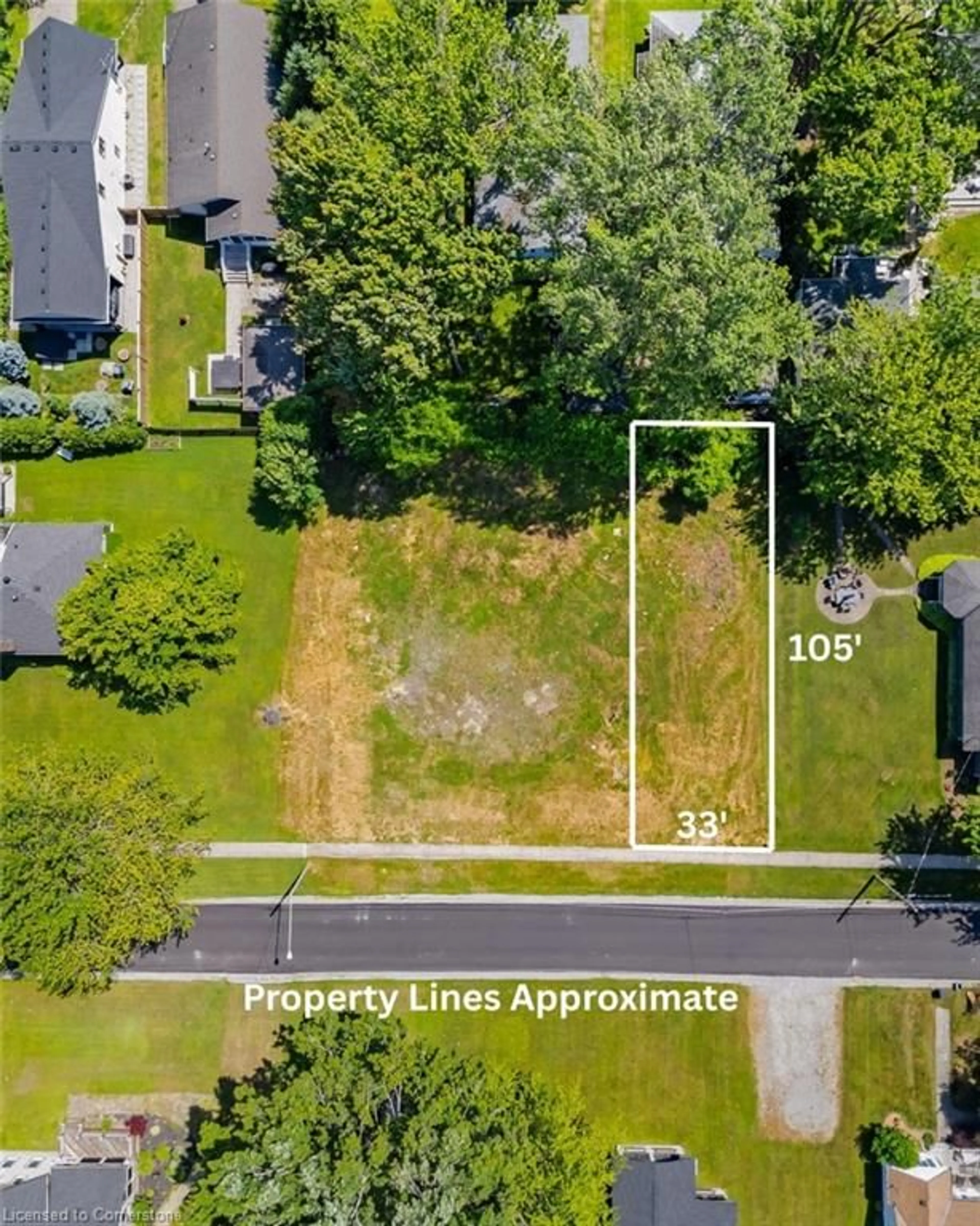 A pic from outside/outdoor area/front of a property/back of a property/a pic from drone, street for 330 Rosewood Ave, Crystal Beach Ontario L0S 1B0