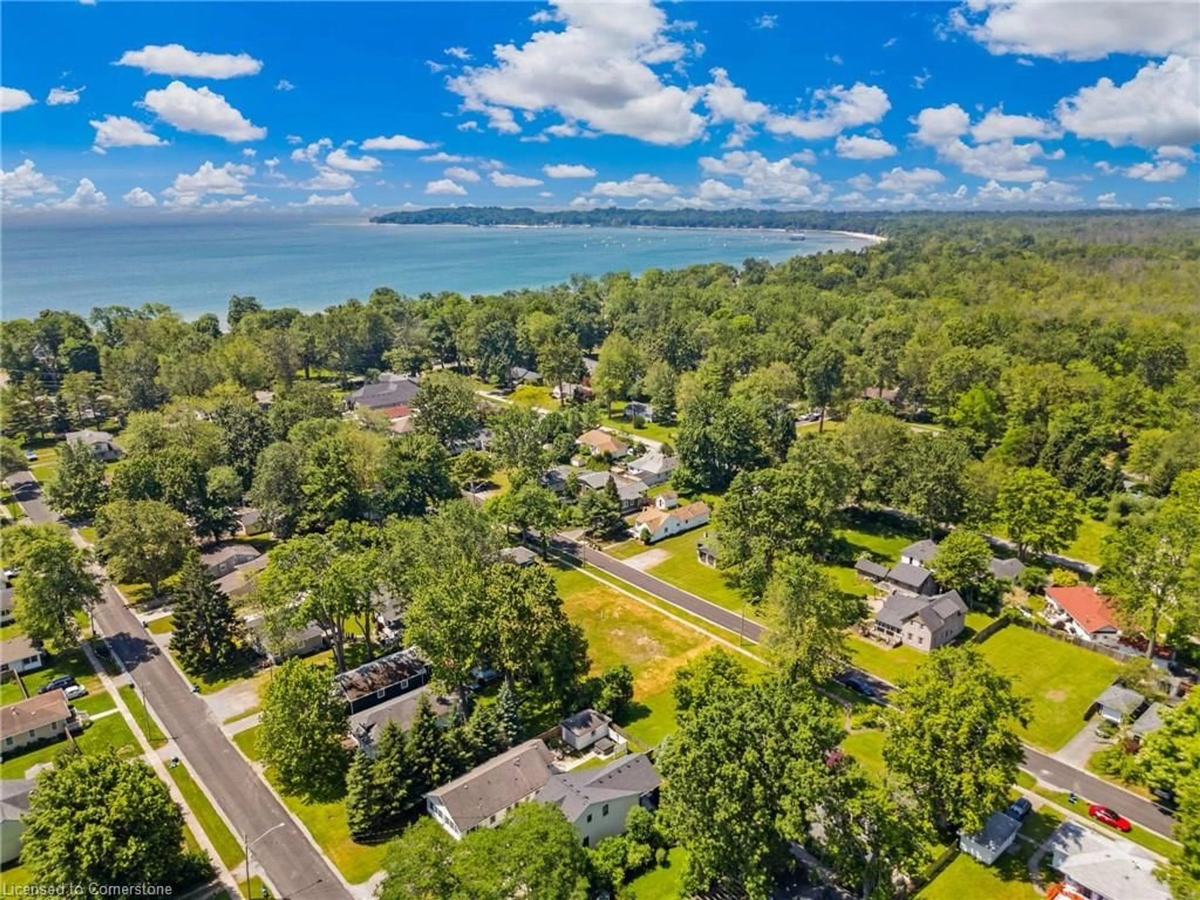 A pic from outside/outdoor area/front of a property/back of a property/a pic from drone, water/lake/river/ocean view for 330 Rosewood Ave, Crystal Beach Ontario L0S 1B0