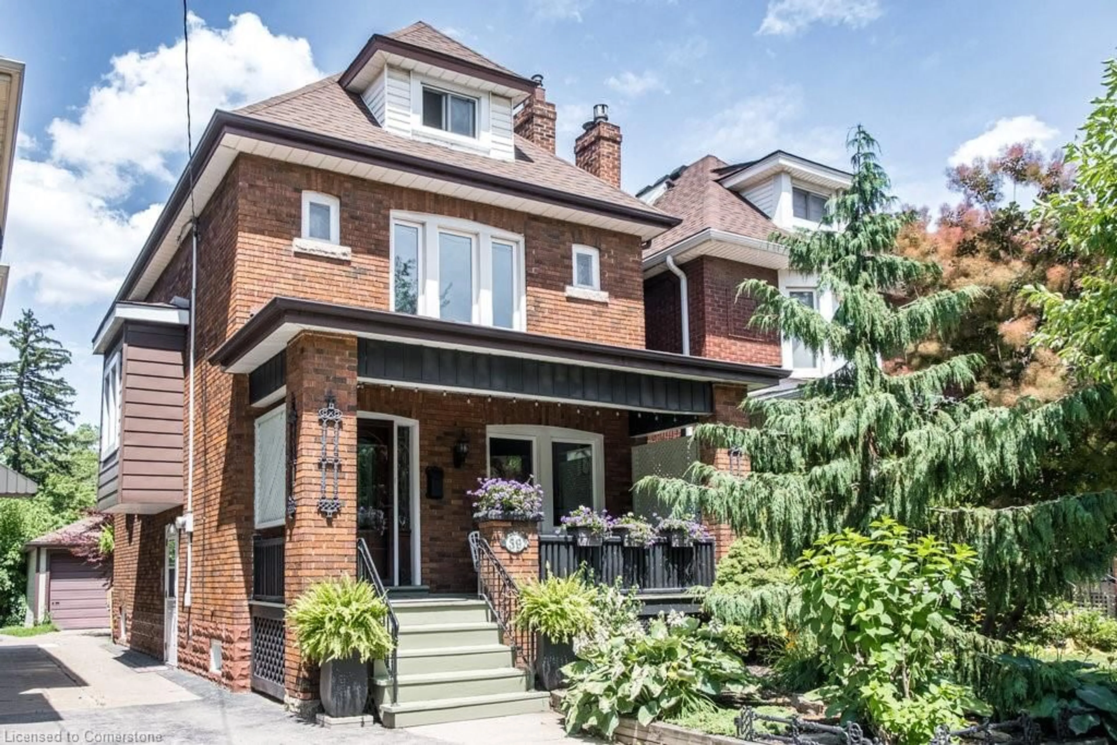 Home with brick exterior material, street for 39 Maplewood Ave, Hamilton Ontario L8M 1W6