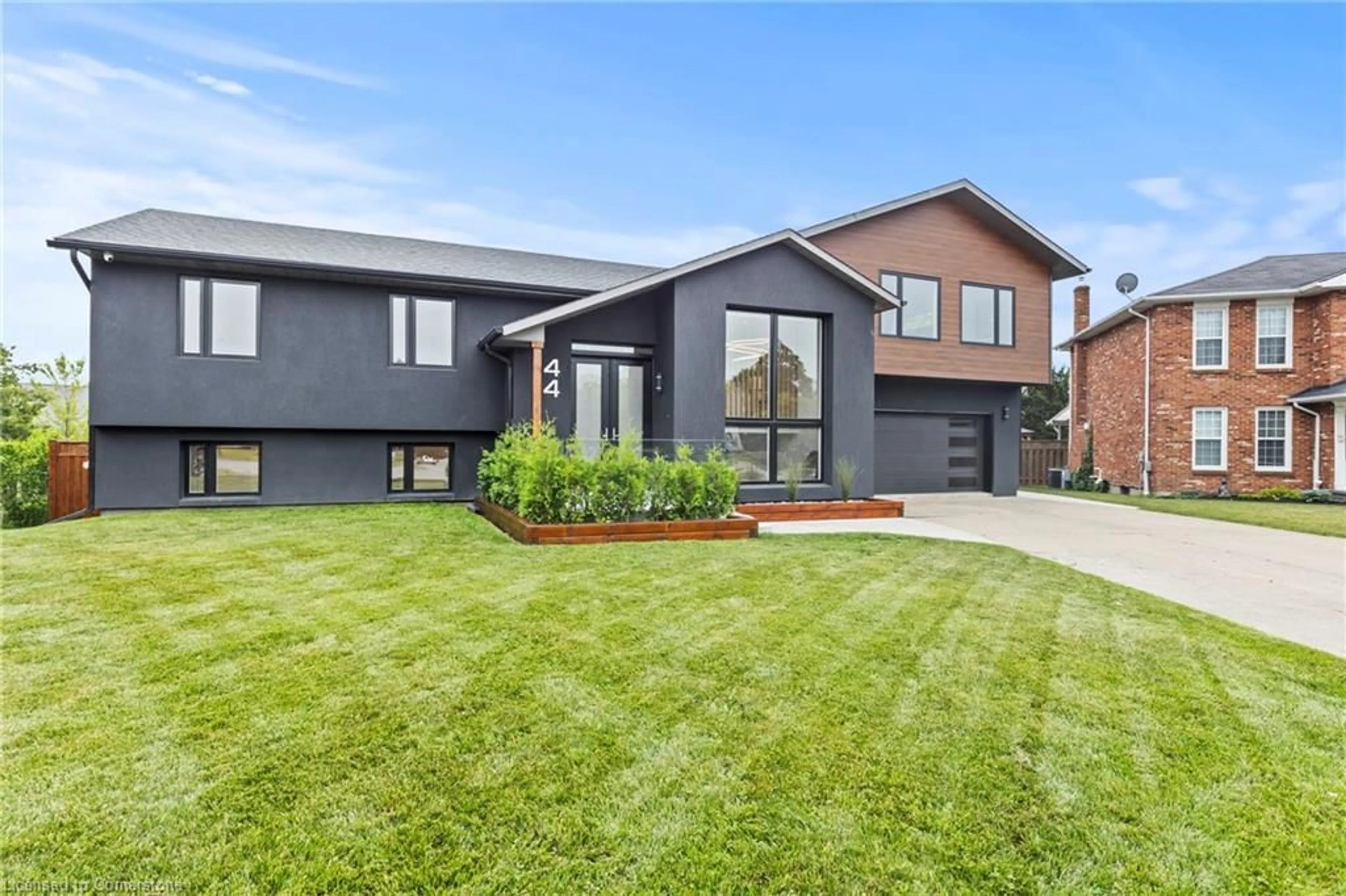 Home with brick exterior material, street for 44 Farewell Cres, Smithville Ontario L0R 2A0