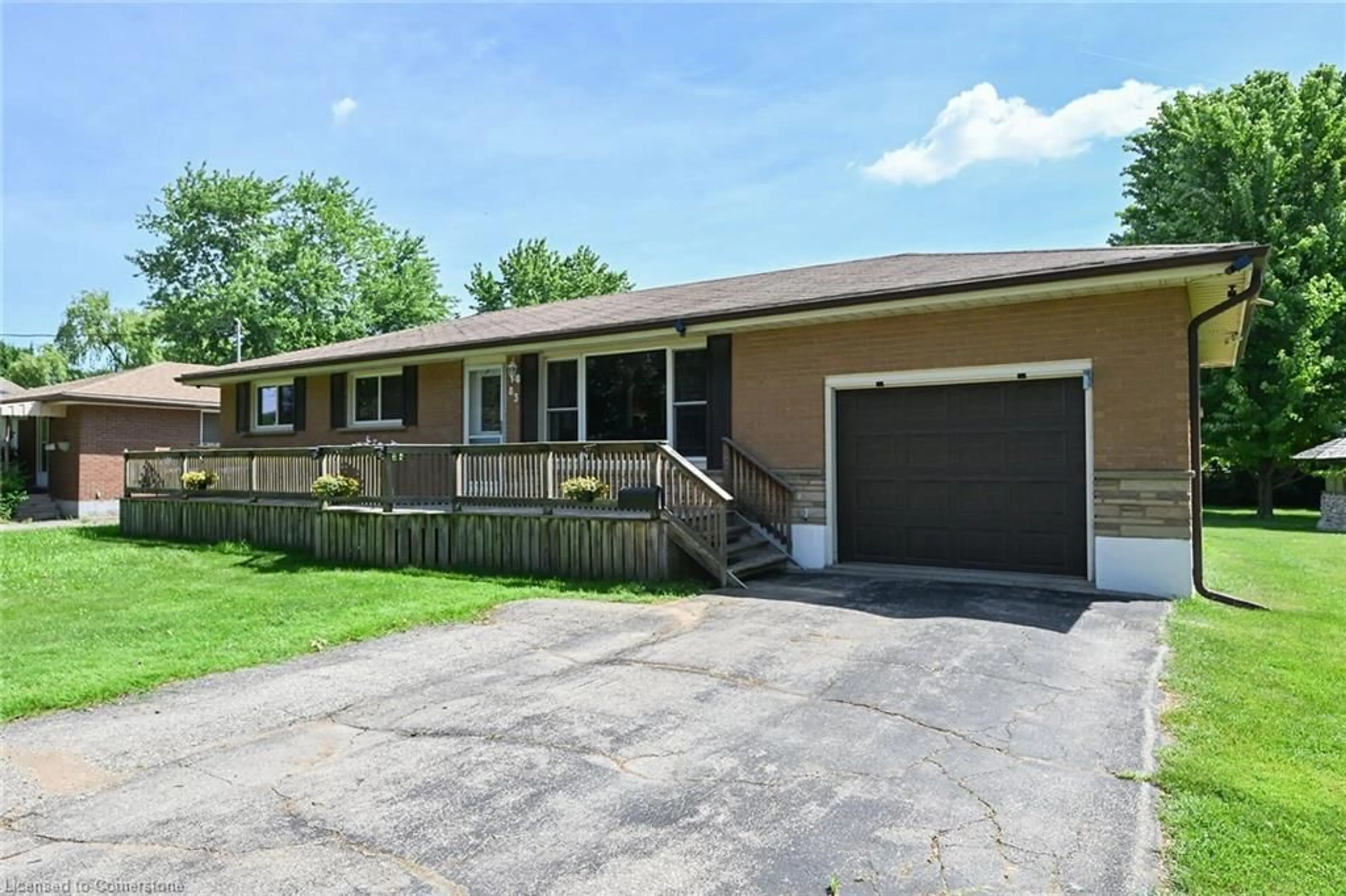 Unknown for 83 Oak Ave, Paris Ontario N3L 3C9
