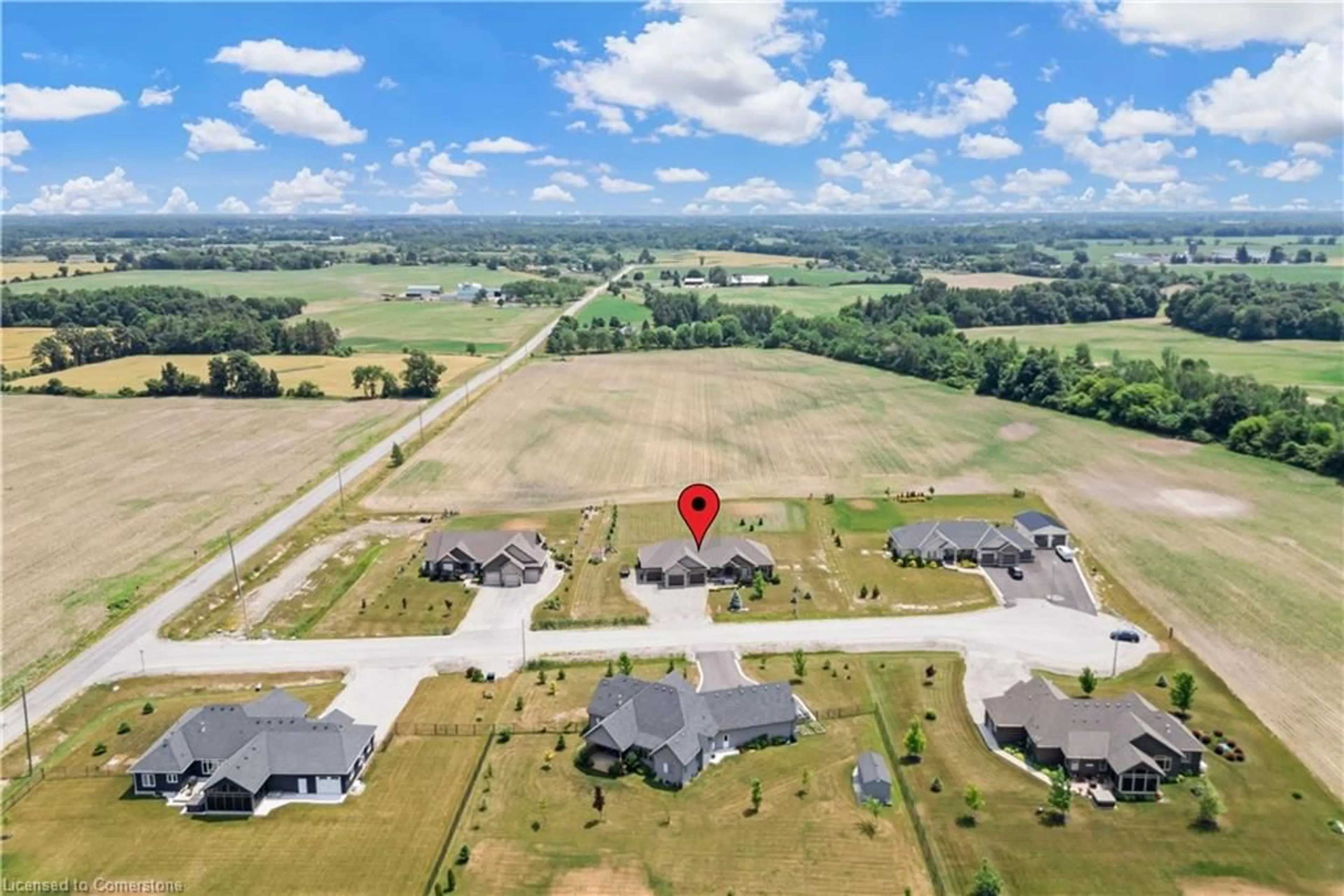 A pic from outside/outdoor area/front of a property/back of a property/a pic from drone, unknown for 5 Silverthorne Crt, Dunnville Ontario N1A 2W2
