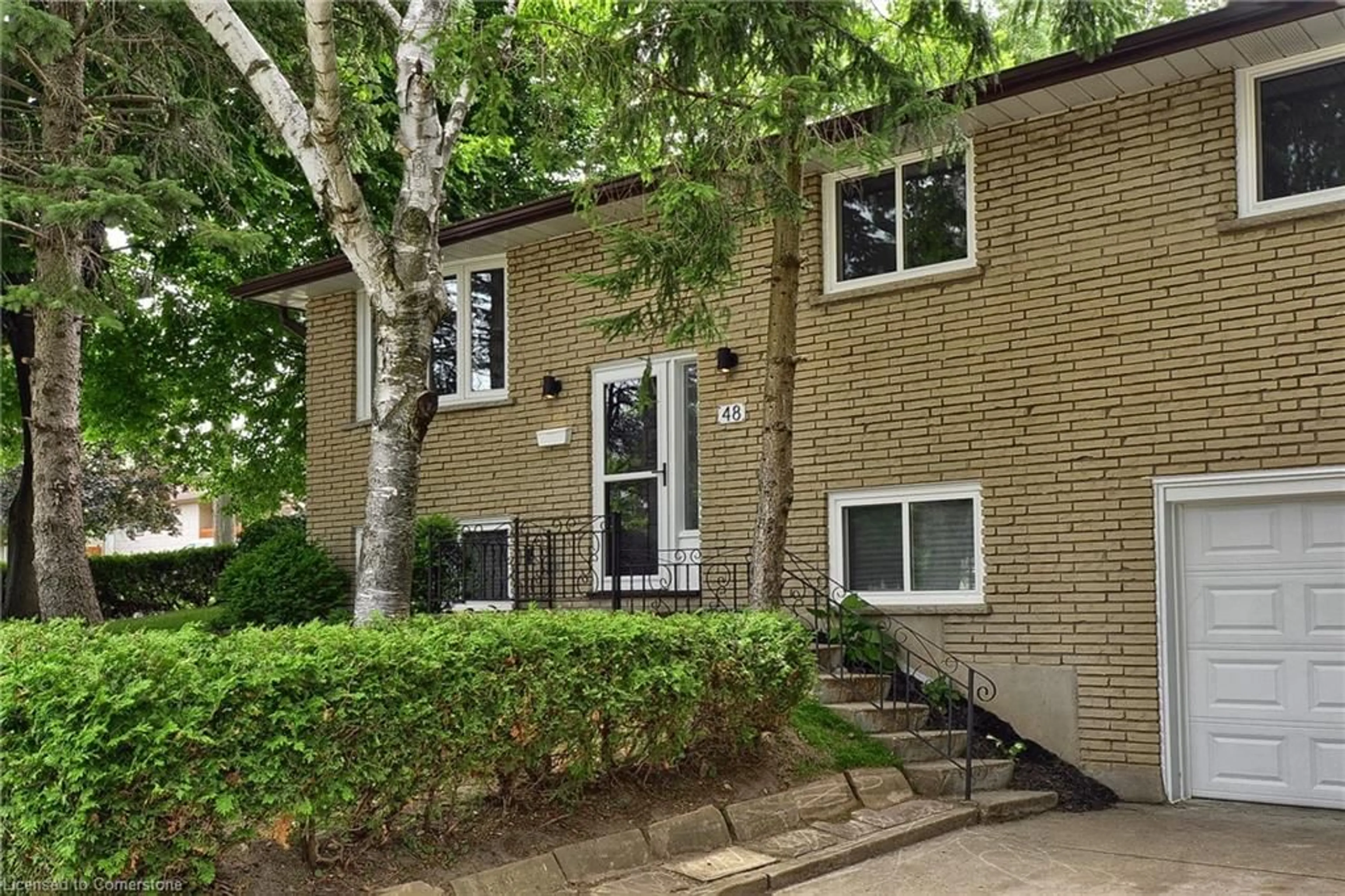 Home with brick exterior material, street for 48 Mark Cres, Cambridge Ontario N1S 4A3
