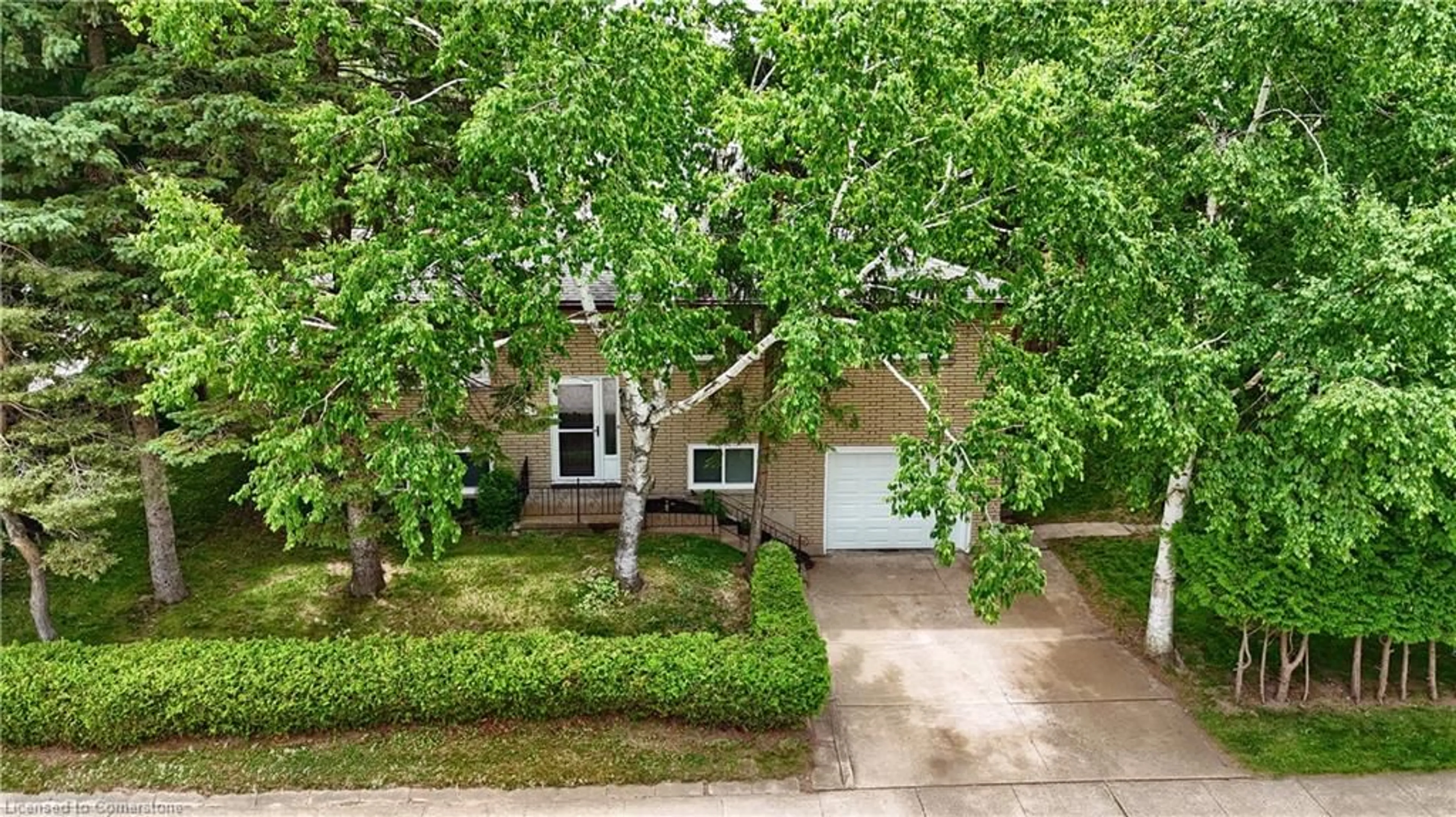Home with brick exterior material, street for 48 Mark Cres, Cambridge Ontario N1S 4A3
