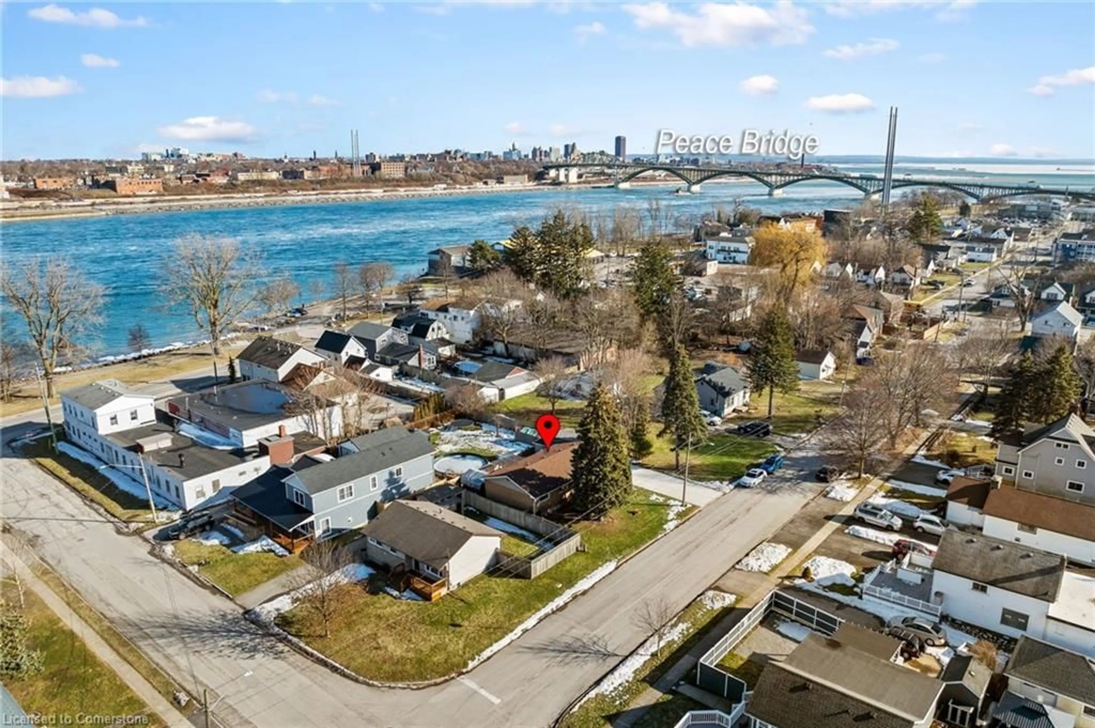 A pic from outside/outdoor area/front of a property/back of a property/a pic from drone, water/lake/river/ocean view for 65 Waterloo St, Fort Erie Ontario L2A 3J8
