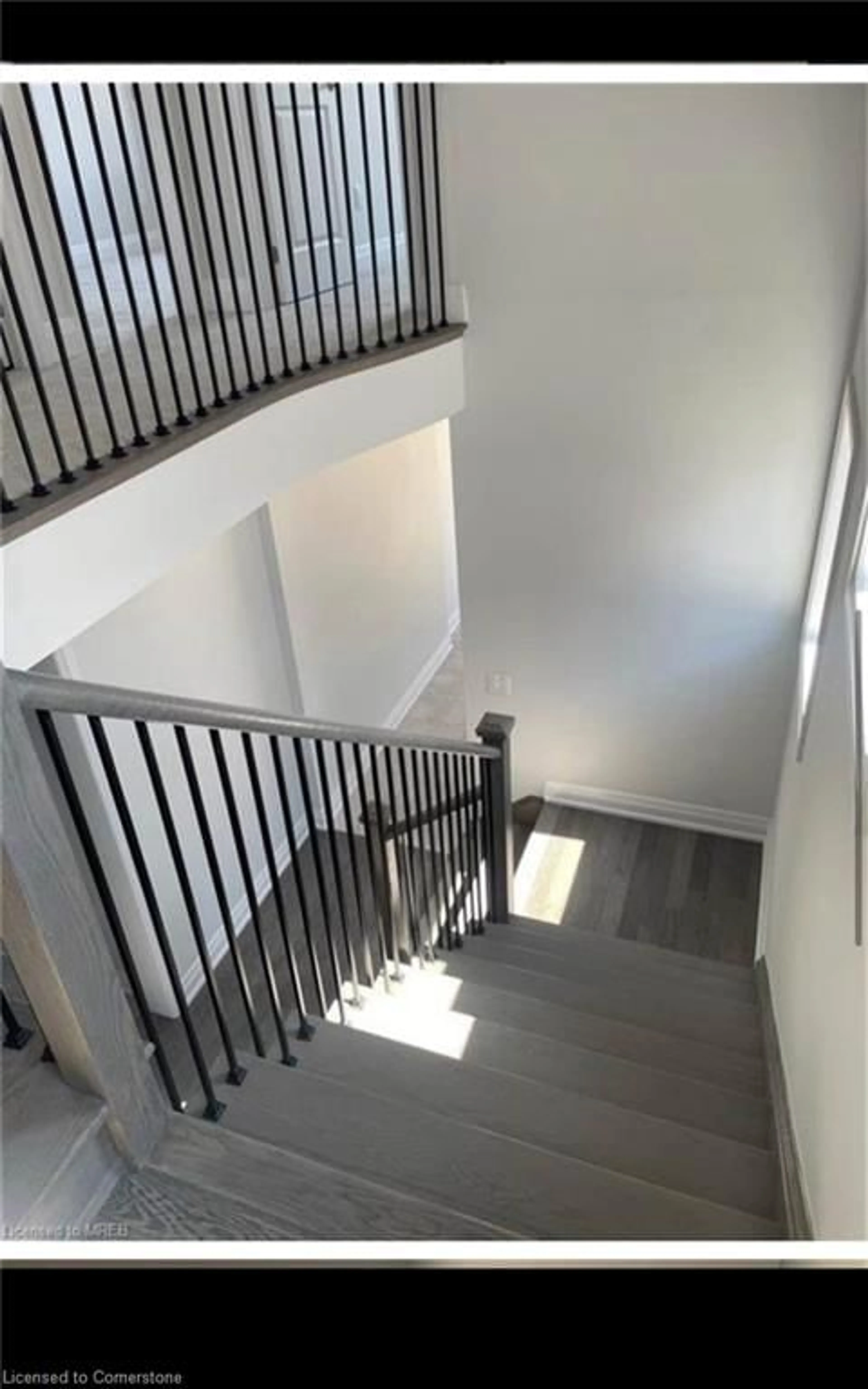 Stairs for 125 Cole Terrace Terr, Woodstock Ontario N4T 0P5