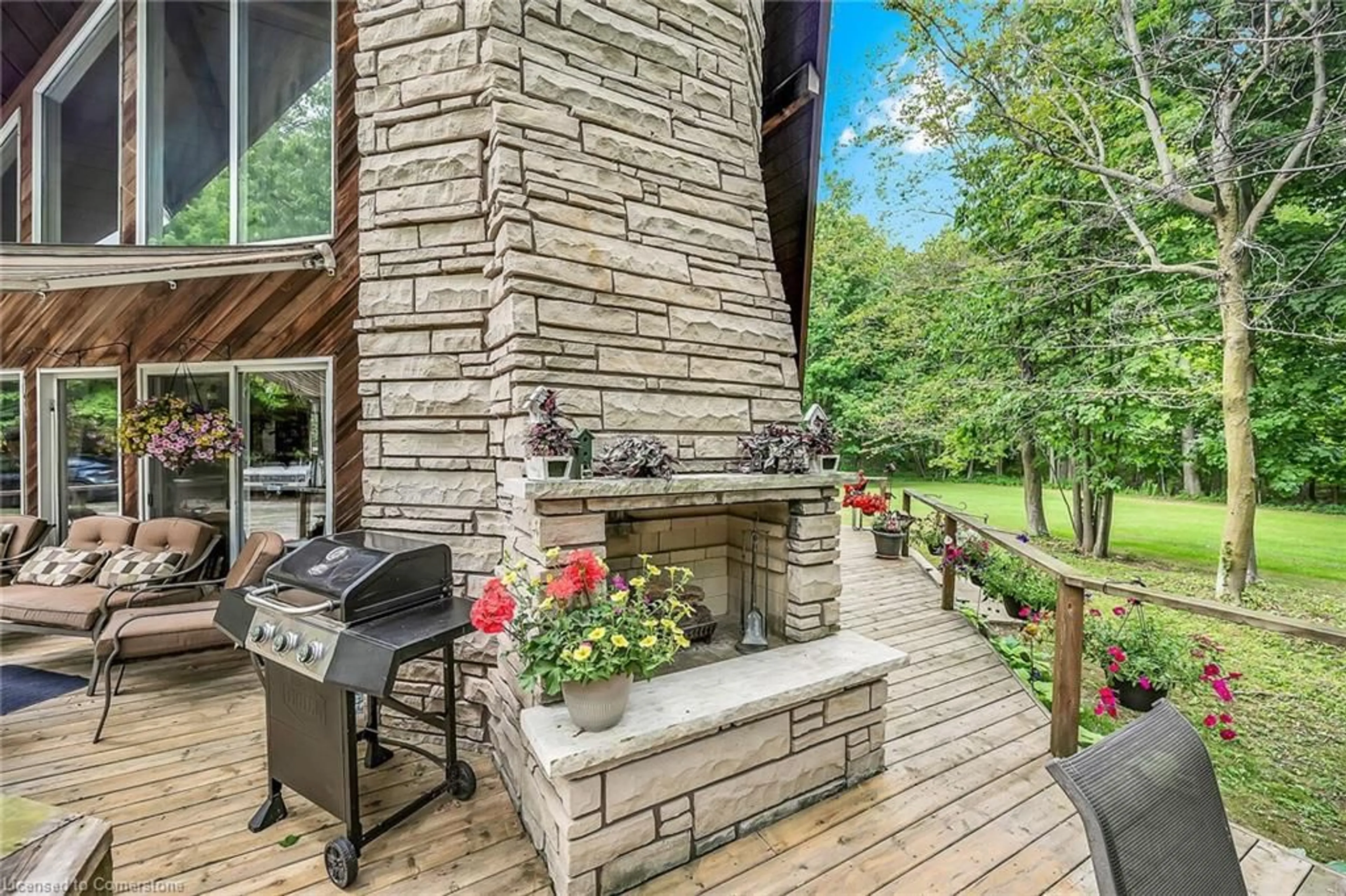 Patio, unknown for 35 Little Rd, Cayuga Ontario N0A 1E0