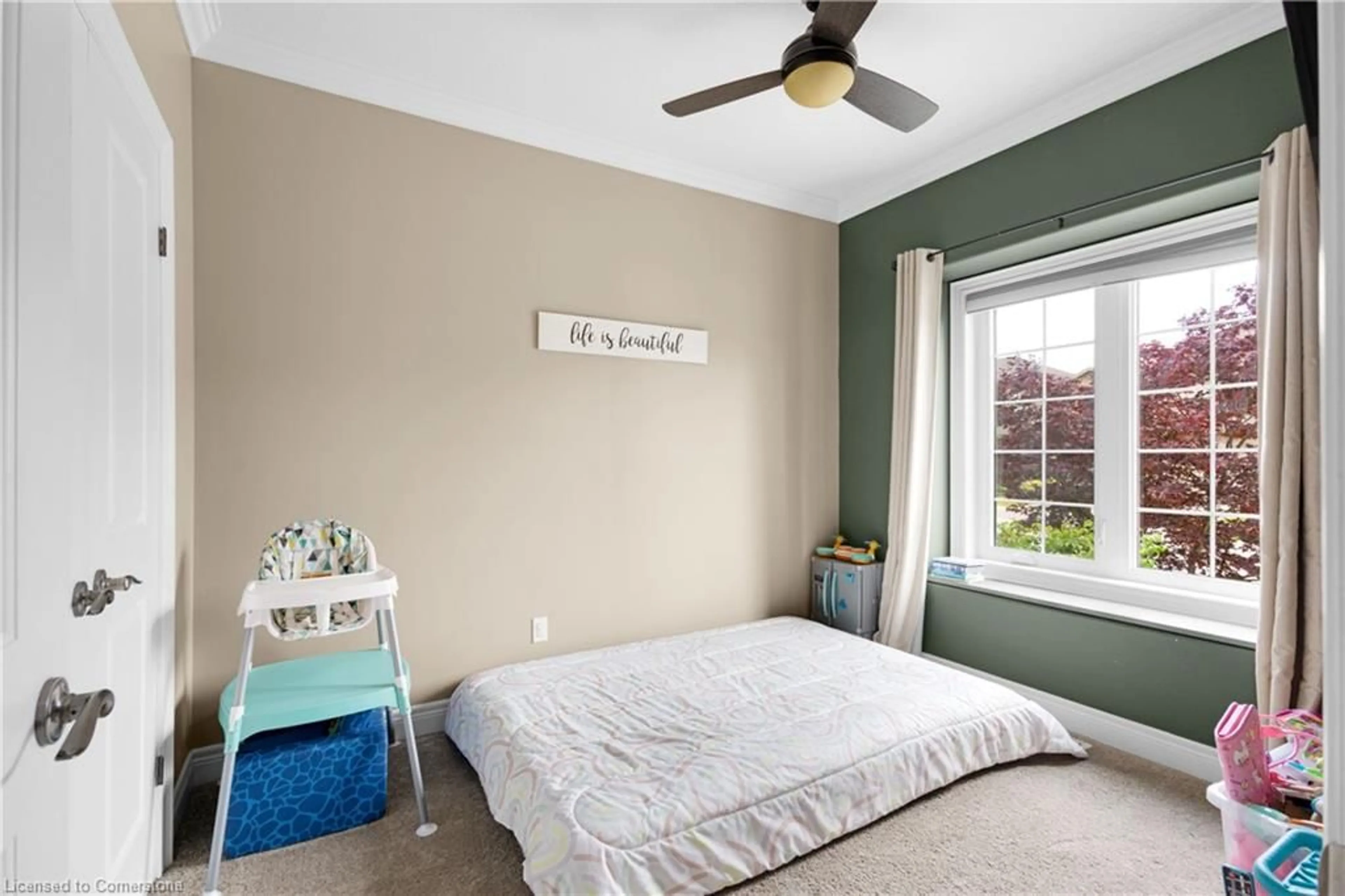 Bedroom with bed, unknown for 40 Banks St, Brantford Ontario N3T 0H7