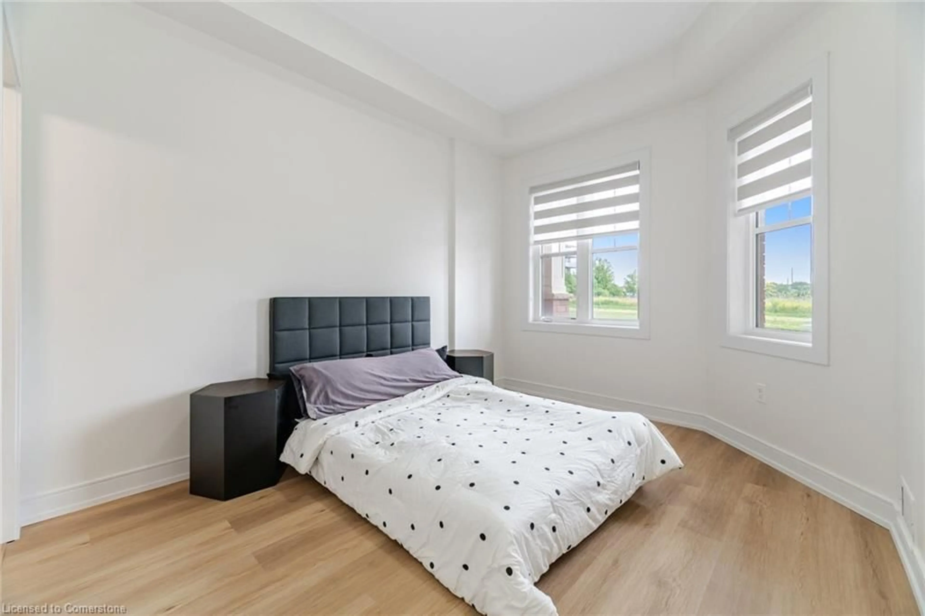 Bedroom with bed, unknown for 2326 Taunton Road #103, Oakville Ontario L6H 0L3