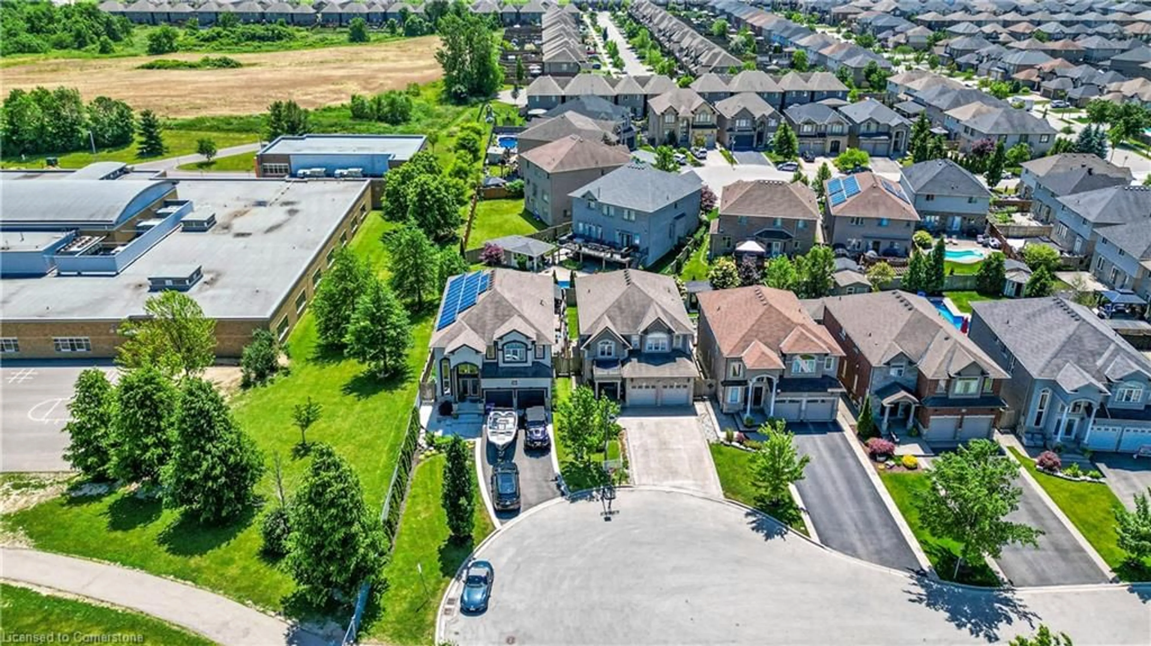 A pic from outside/outdoor area/front of a property/back of a property/a pic from drone, street for 24 Mona Lisa Crt, Hamilton Ontario L9B 0C5