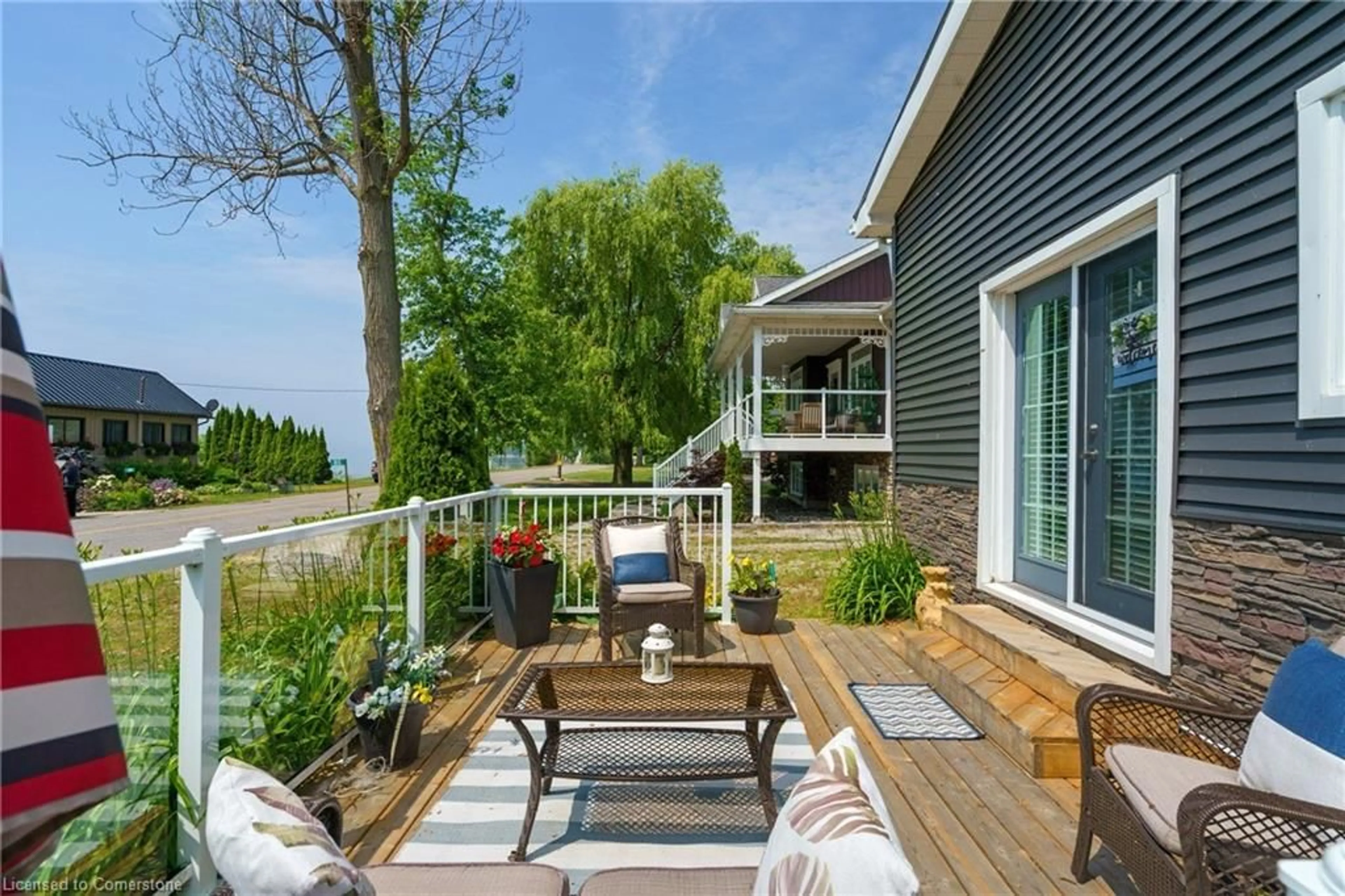 Patio, water/lake/river/ocean view for 87 Lakeshore Rd, Selkirk Ontario N0A 1N3