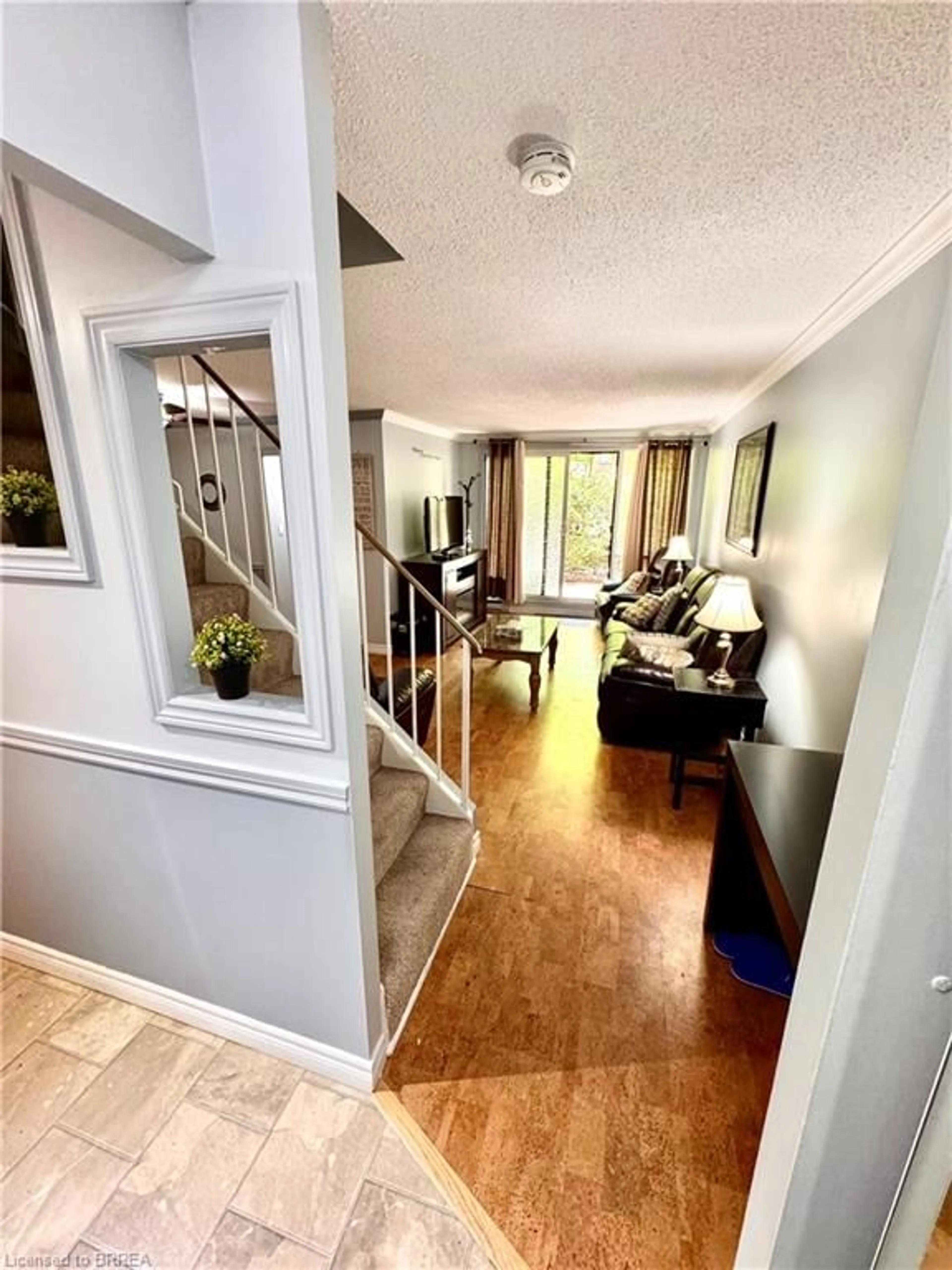 Indoor entryway for 36 Hayhurst Rd #160, Brantford Ontario N3R 6Y9