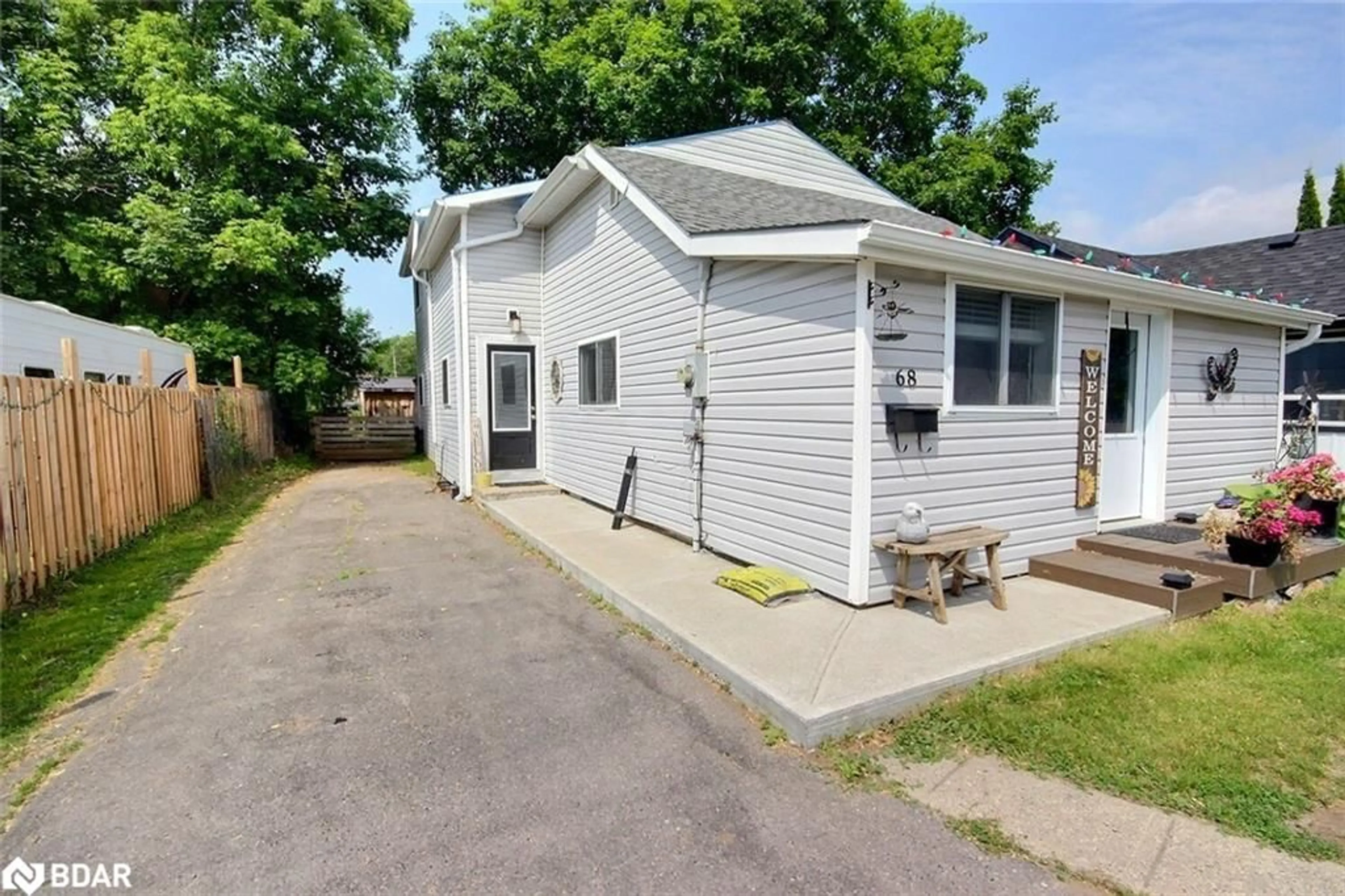 Unknown for 68 Water St, Trenton Ontario K8V 4M3