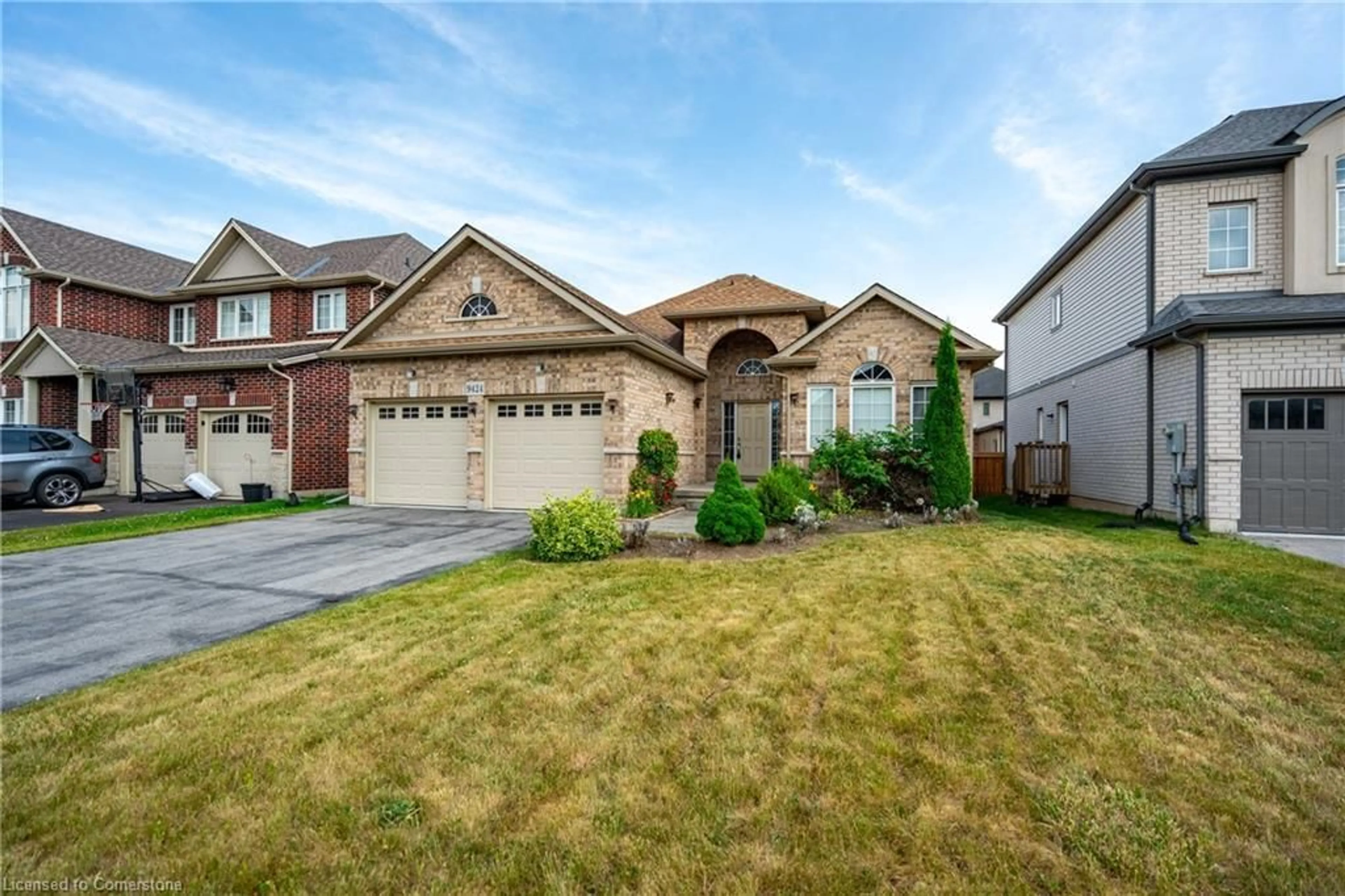 Home with brick exterior material, street for 9424 Shoveller Dr, Niagara Falls Ontario L2G 7T3