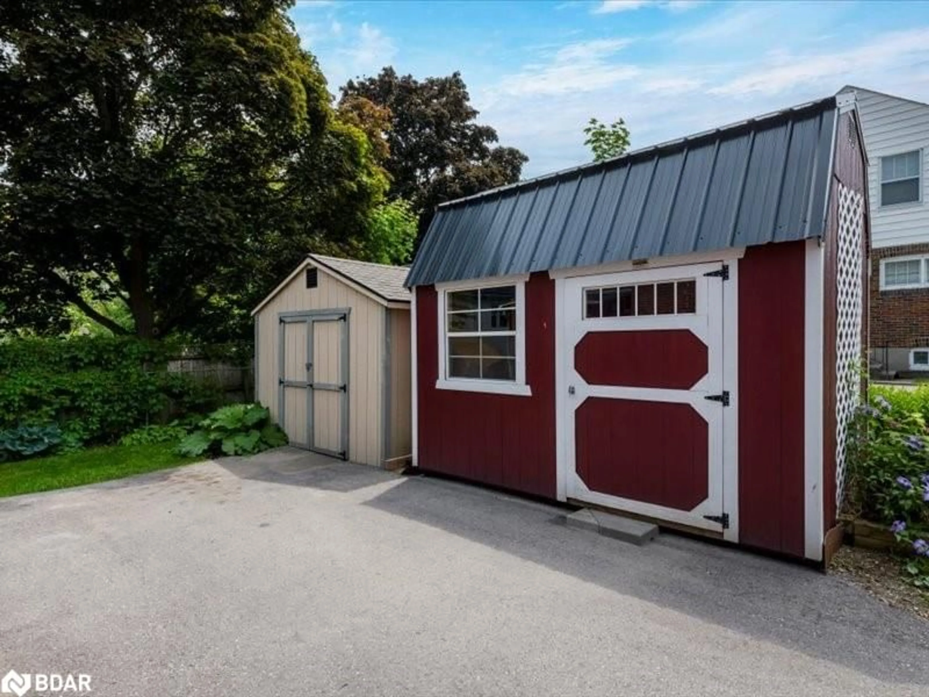 Shed for 49 Park St, Barrie Ontario L4N 1H7