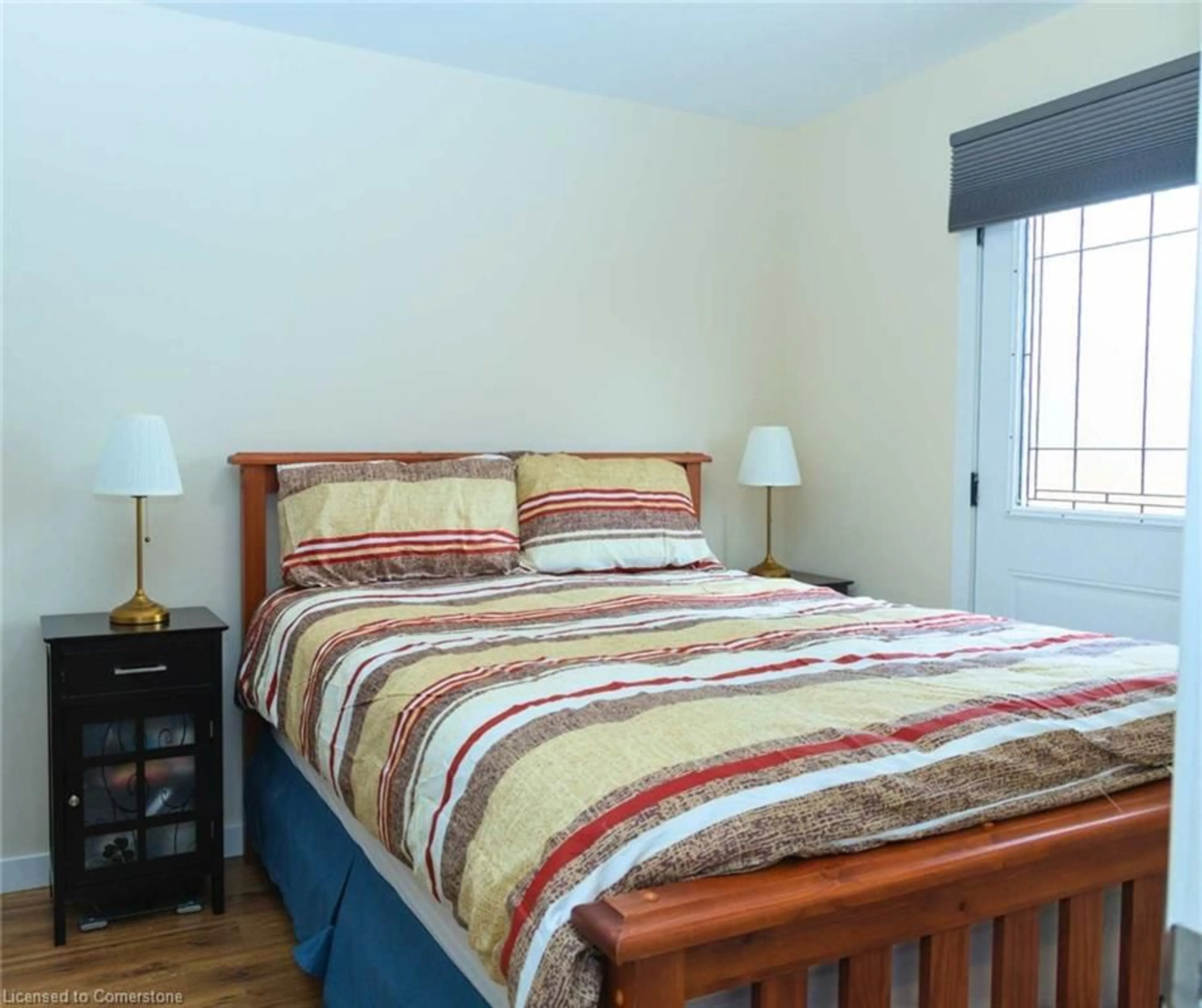 Bedroom with bed, unknown for 31 Newlands Ave, Hamilton Ontario L8H 2T4