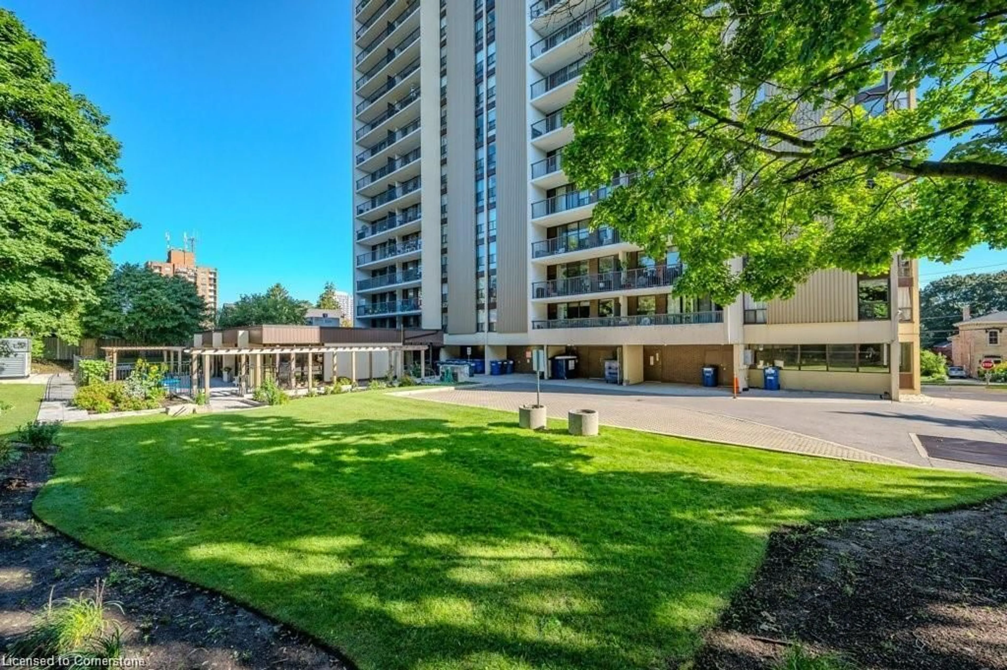 Patio, unknown for 81 Church St #1602, Kitchener Ontario N2E 4M1