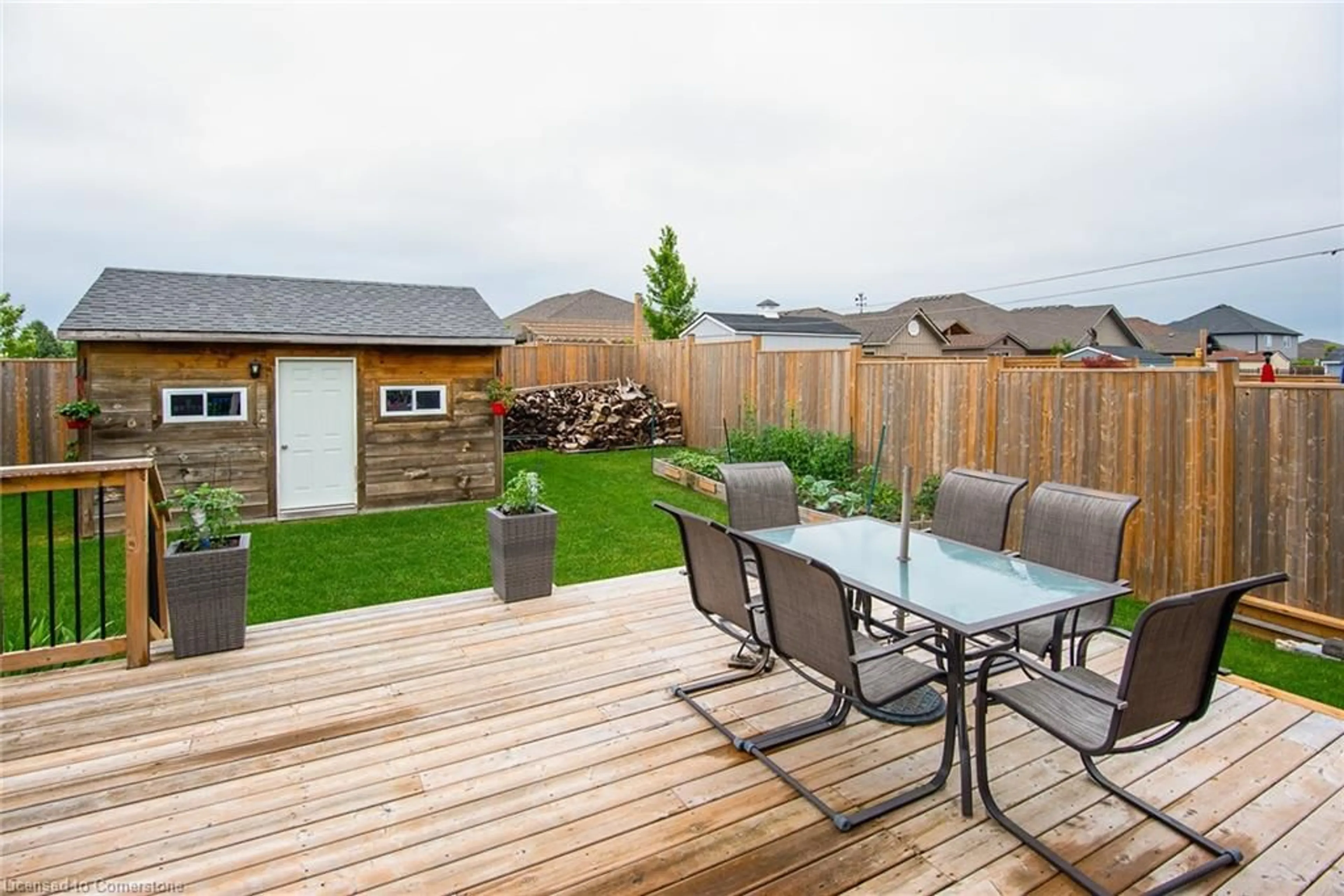 Patio, street for 102 Forbes Cres, Listowel Ontario N4W 0B4