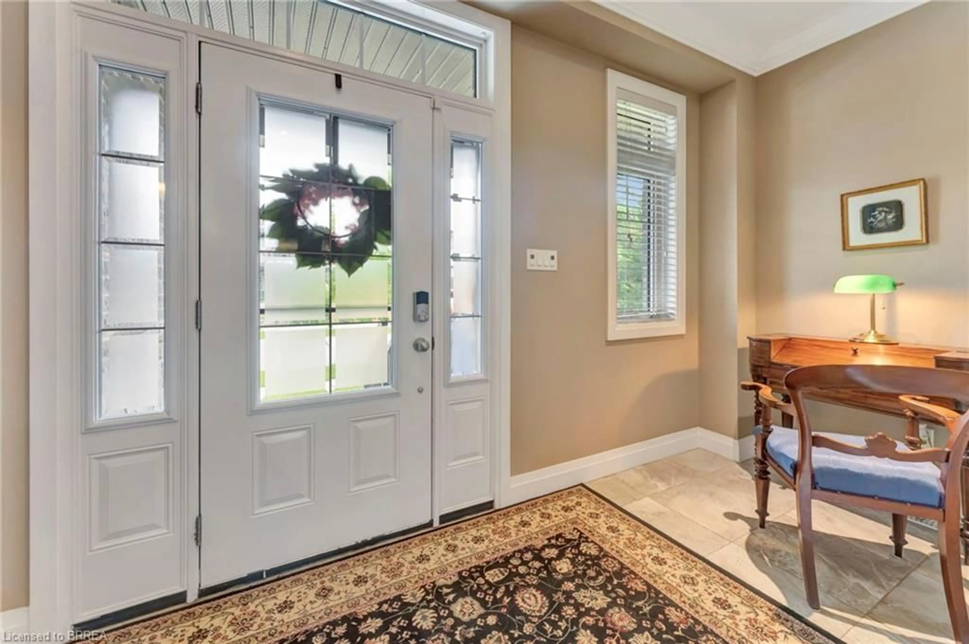 Indoor entryway for 48 Crawford Pl, Paris Ontario N3L 0A7