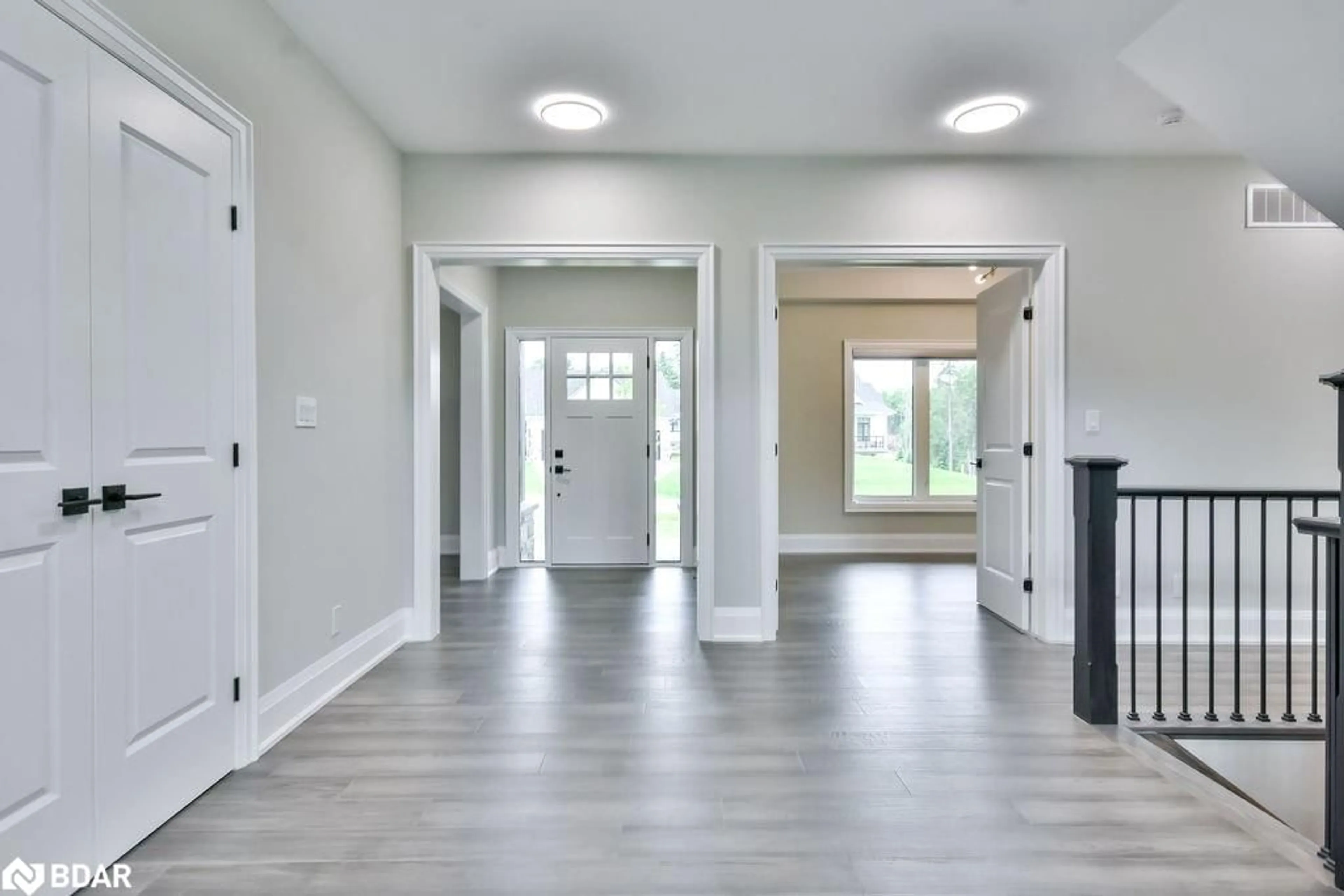 Indoor entryway for 4 Clydesdale Crt, Coldwater Ontario L0K 1E0