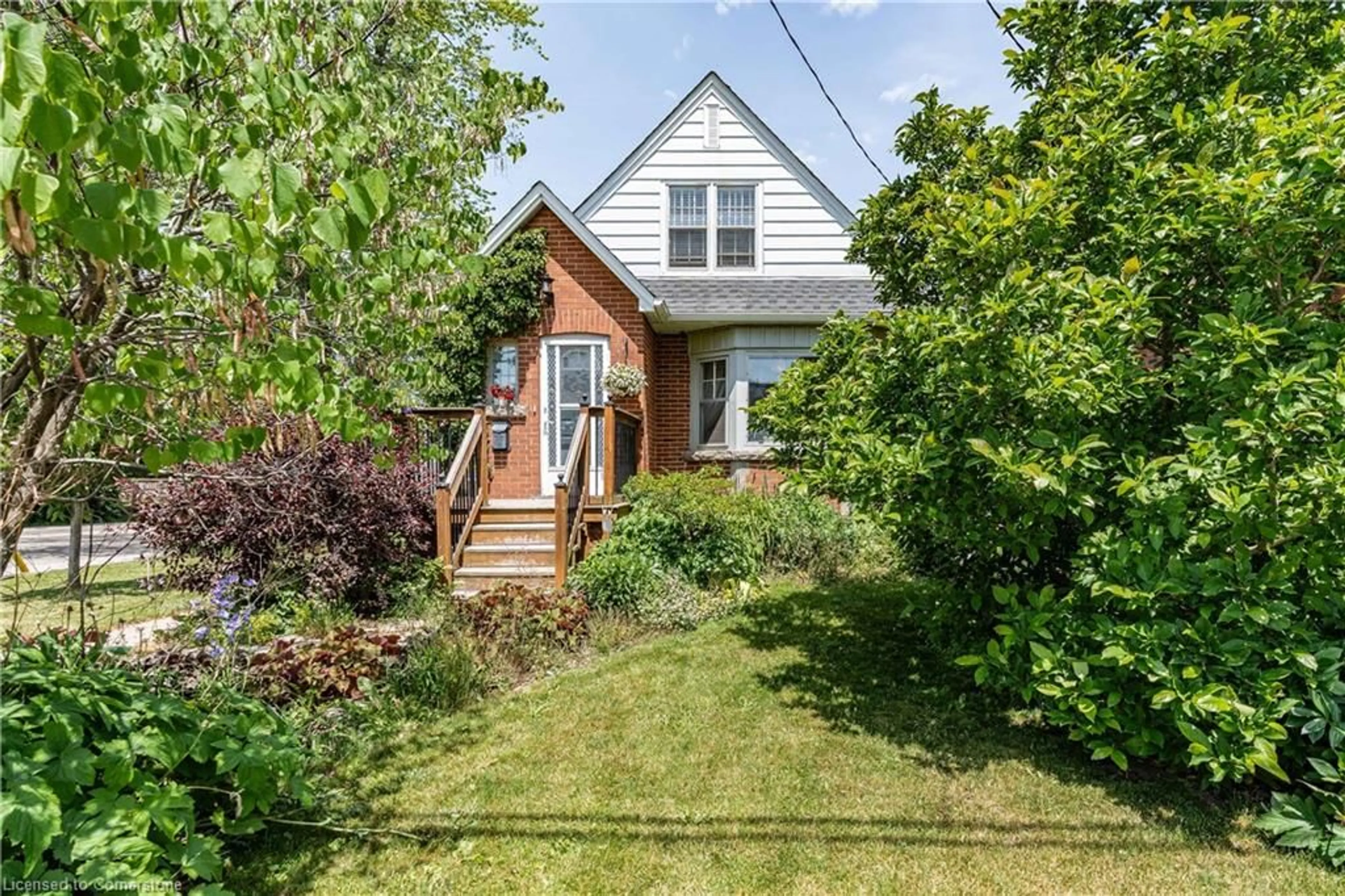 Home with brick exterior material, street for 48 Franklin Ave, Hamilton Ontario L8S 3R4
