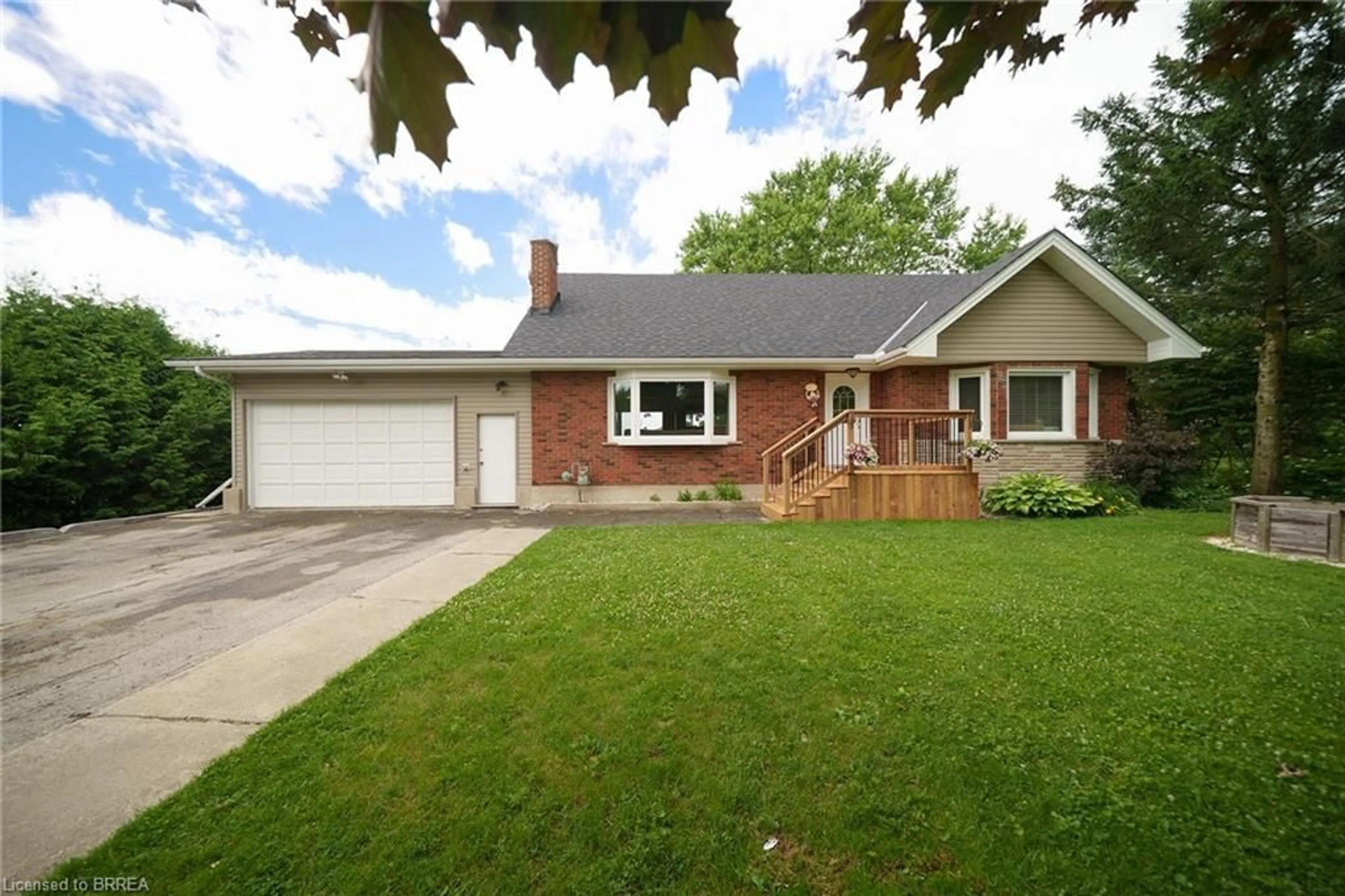 Home with brick exterior material, street for 45 River Rd, Brantford Ontario N3R 0C1